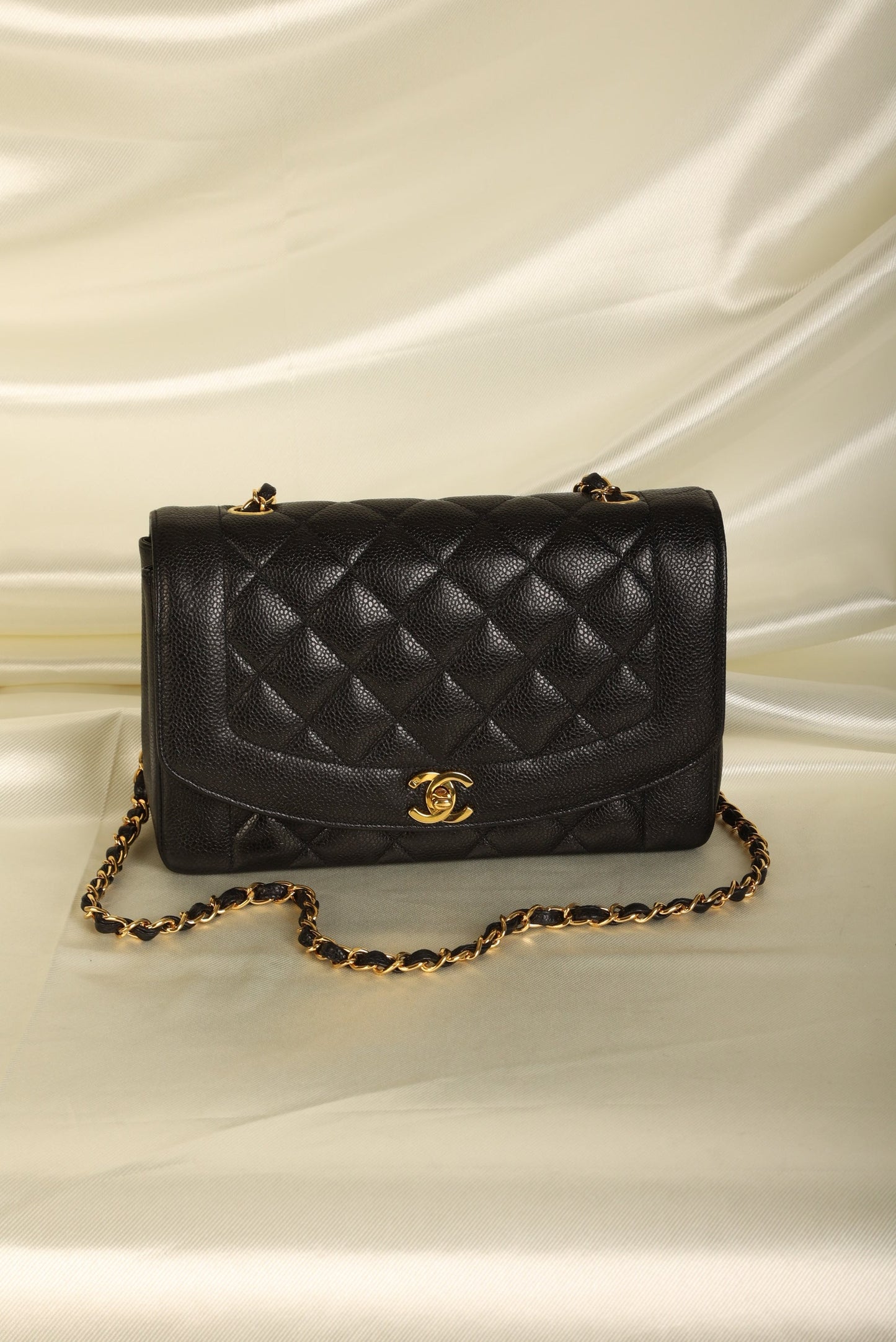 Chanel 1994 Caviar Medium Diana