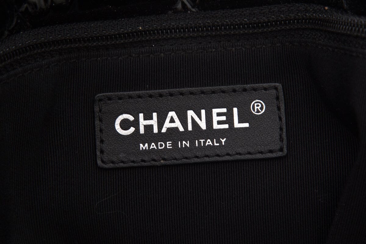 Chanel Black Diamond quilted "2009-2010" Handbag