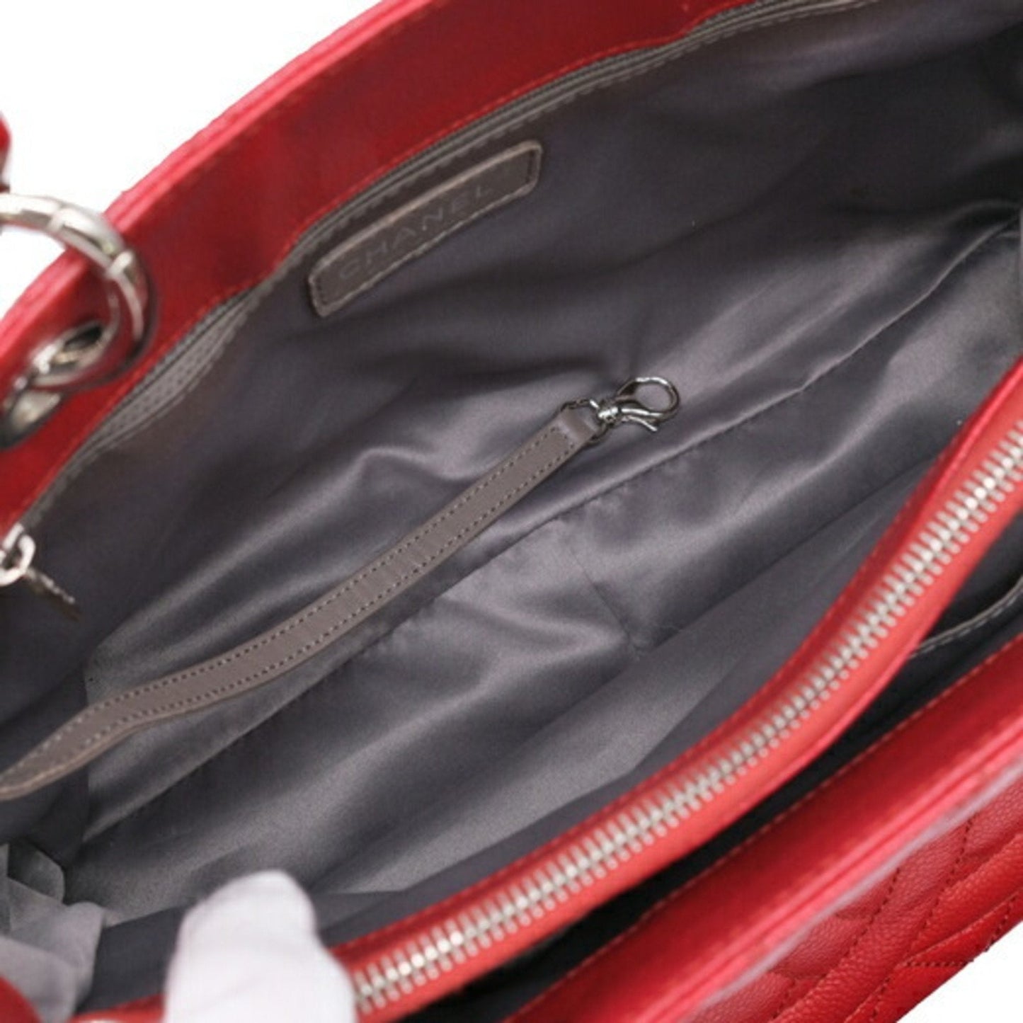 Chanel Sac GST en cuir caviar rouge