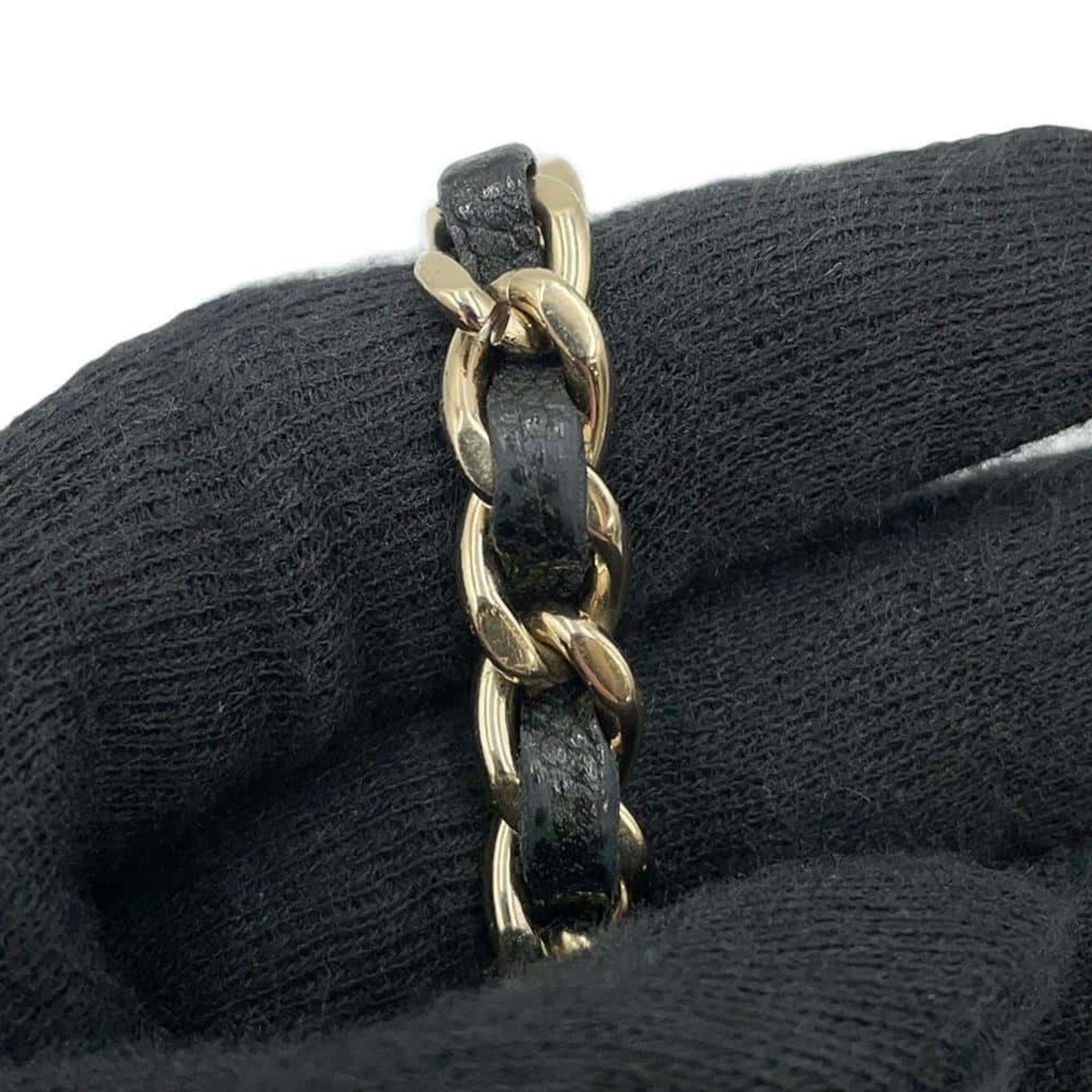 Chanel Sac Classic en cuir caviar noir