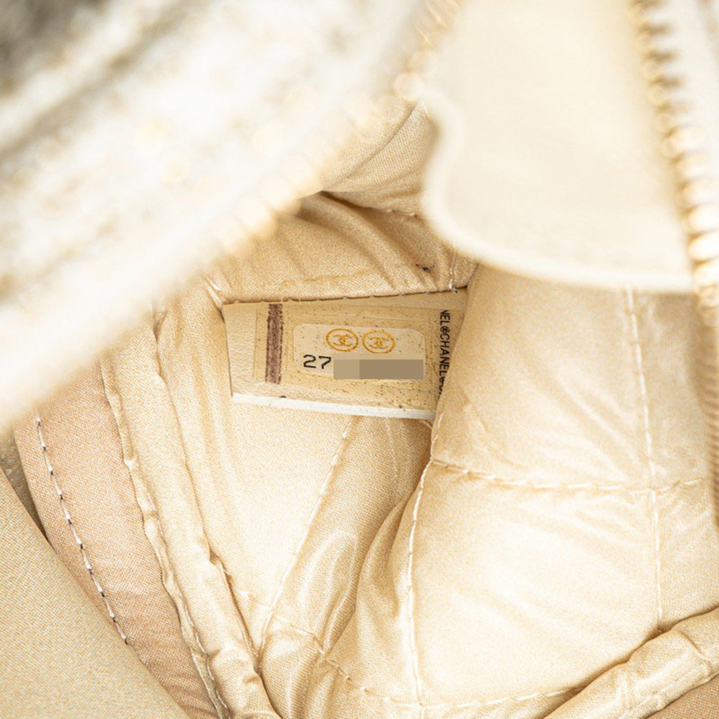 Chanel Sac Deauville en tweed blanc