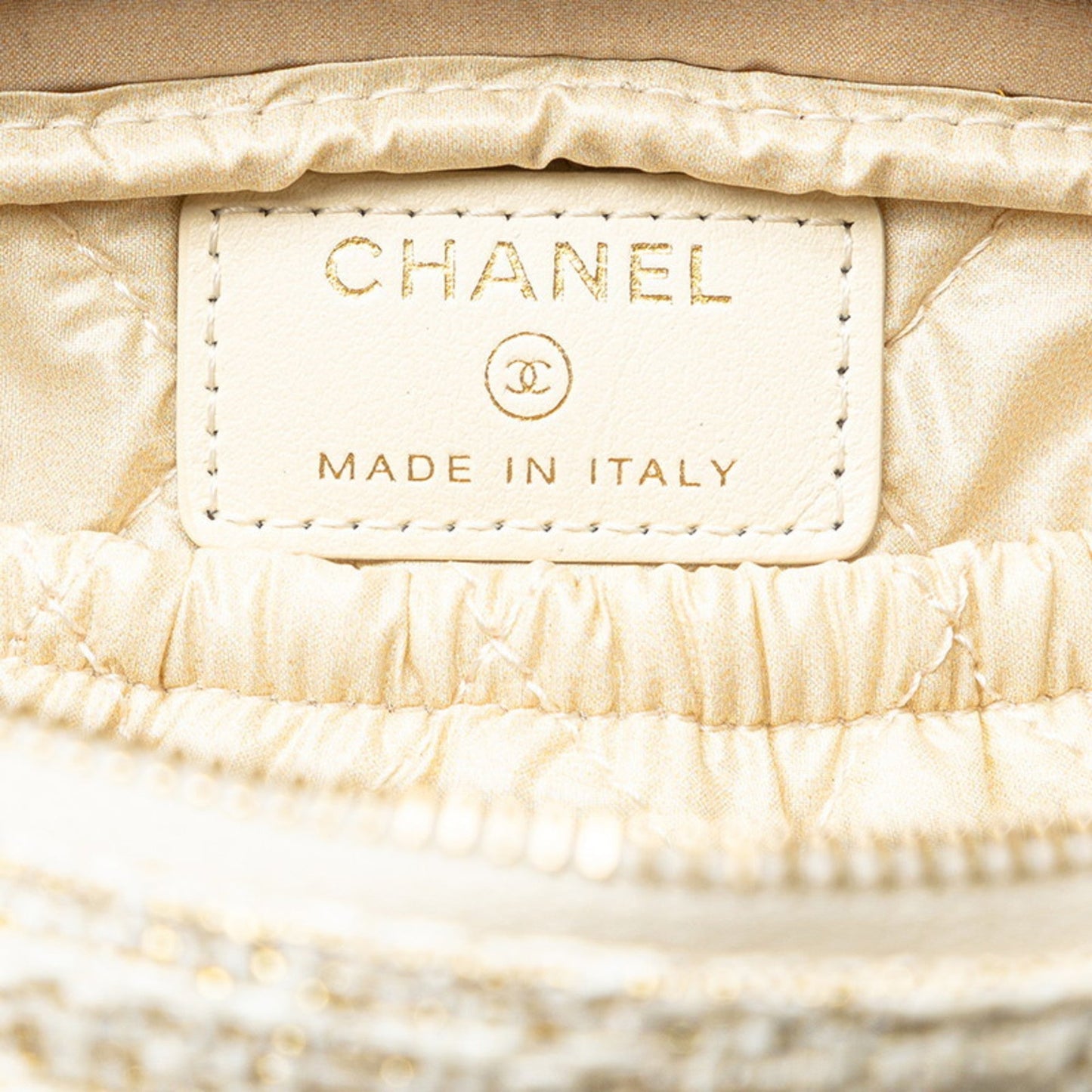 Chanel Sac Deauville en tweed blanc