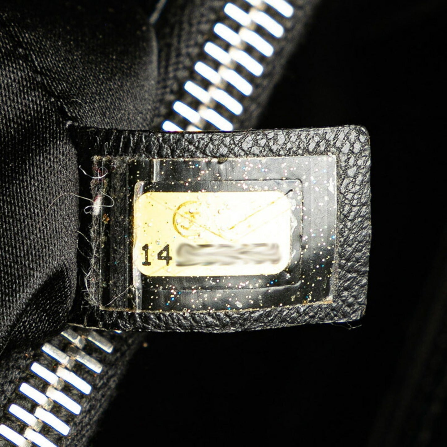 Chanel Sac GST en cuir caviar noir