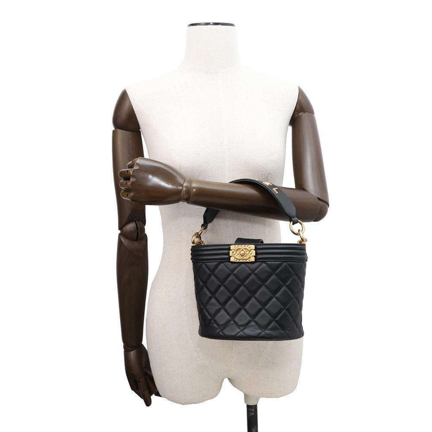 Chanel Sac Boy en cuir noir