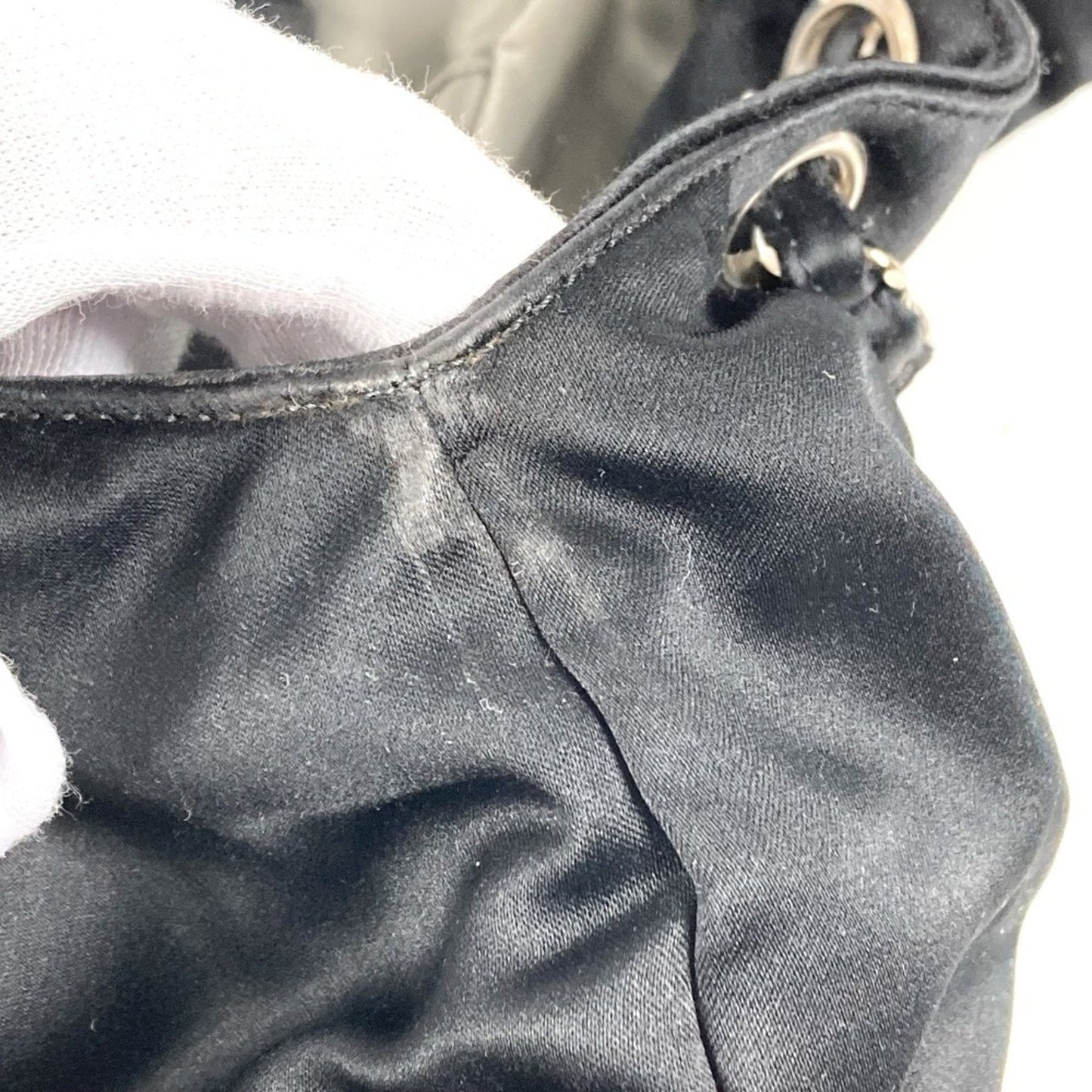Chanel Sac Cabas en satin noir
