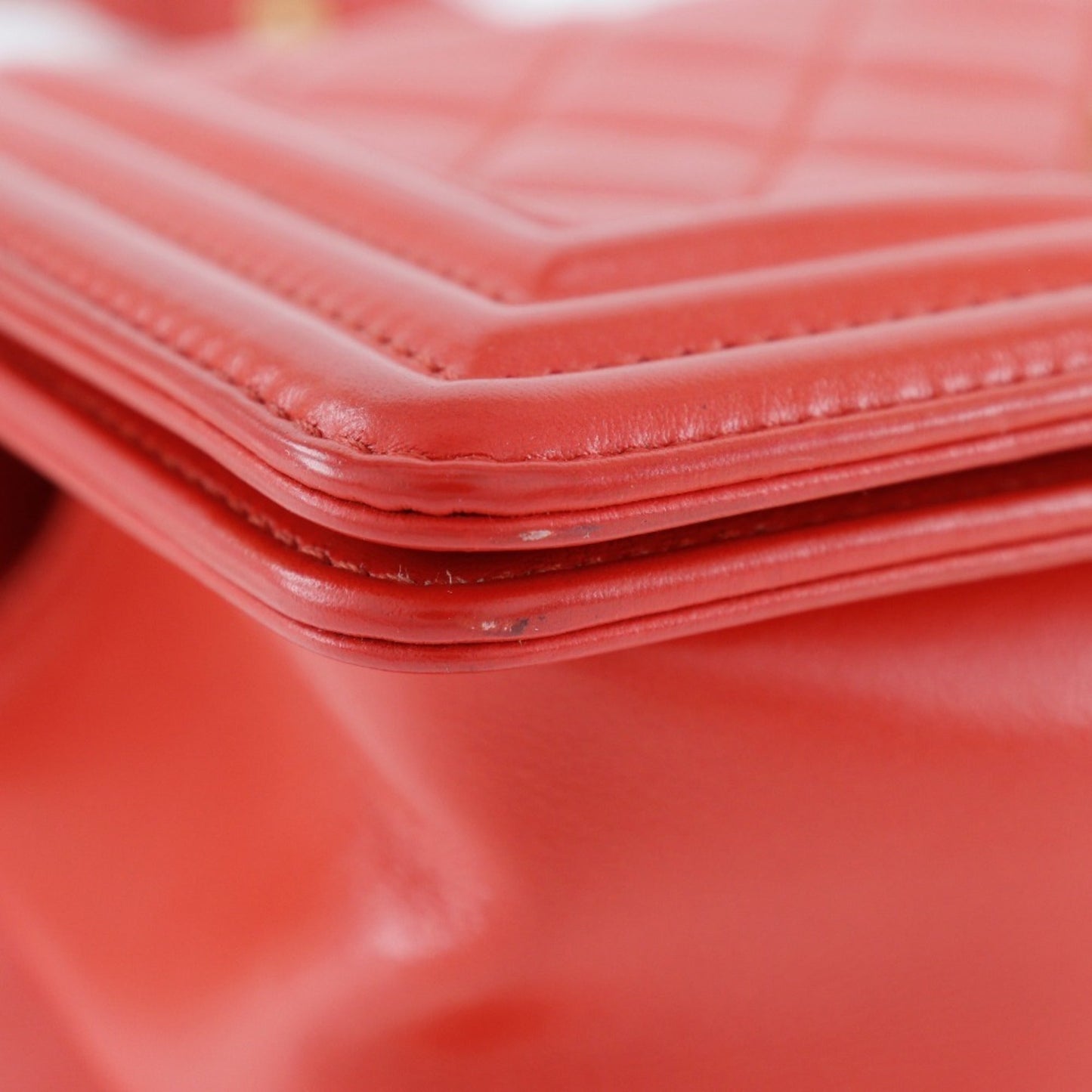 Chanel Sac Boy en cuir rouge