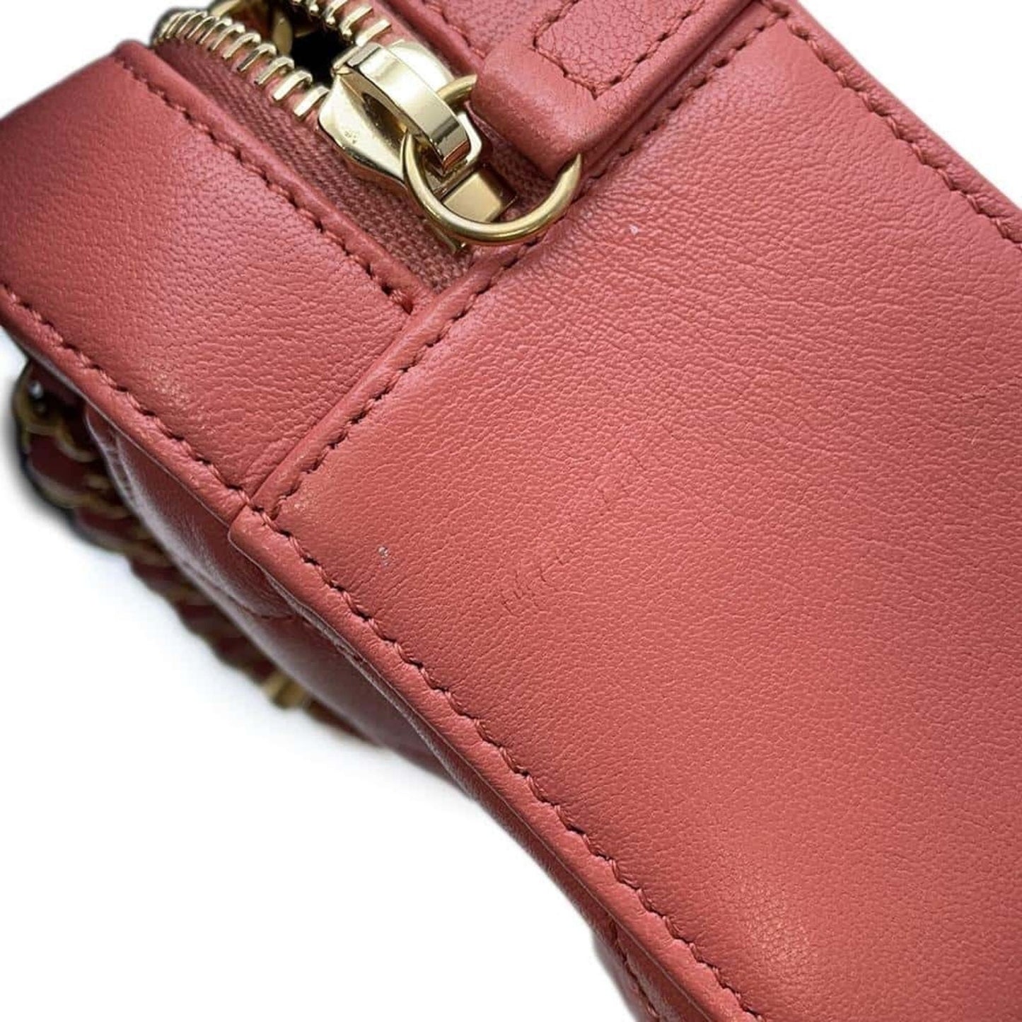 Chanel Sac Camera en cuir rose