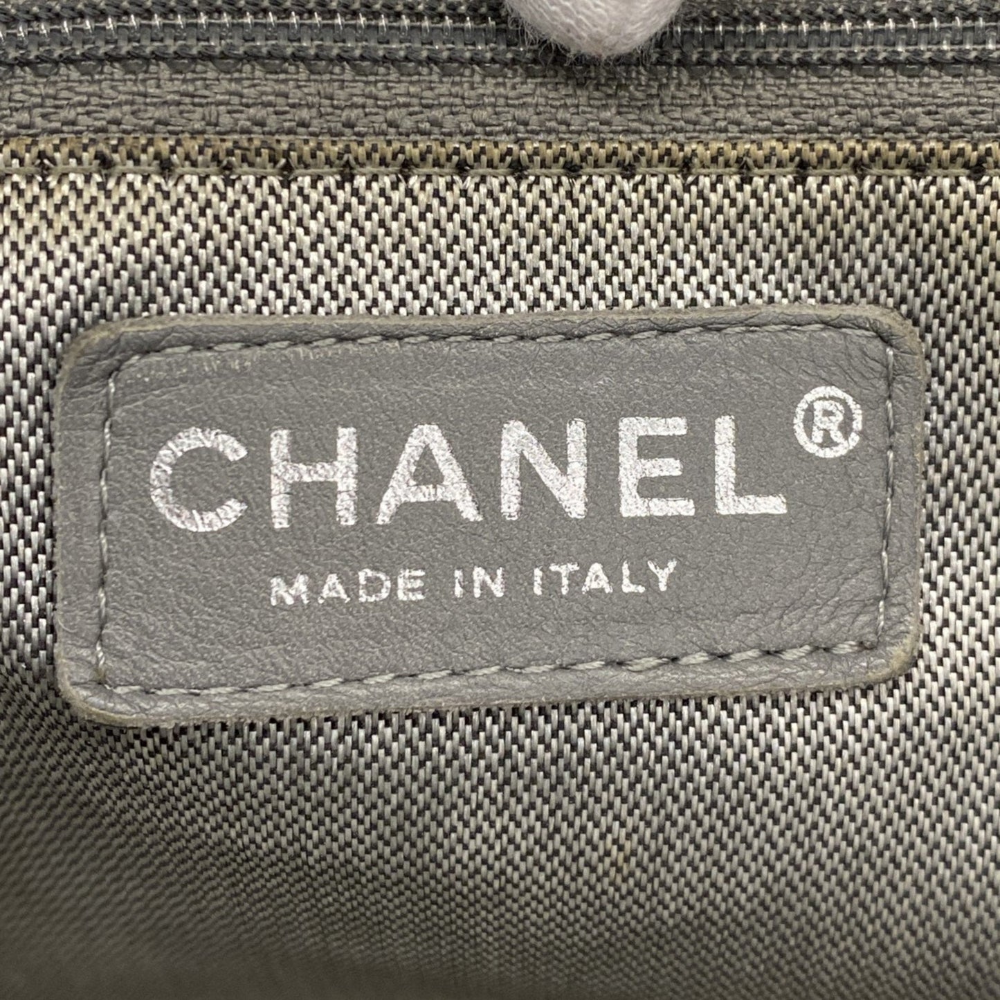 Chanel Sac Mademoiselle en cuir noir
