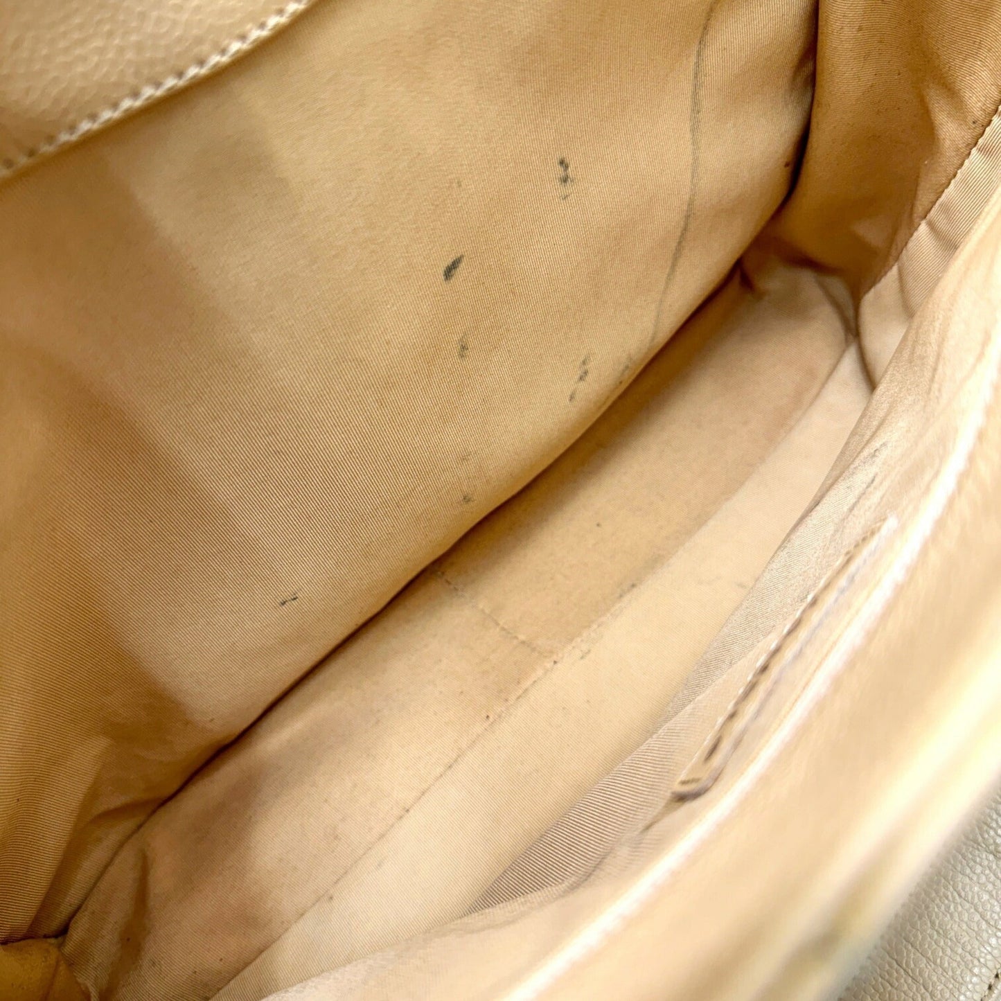 Chanel Sac GST en cuir caviar beige