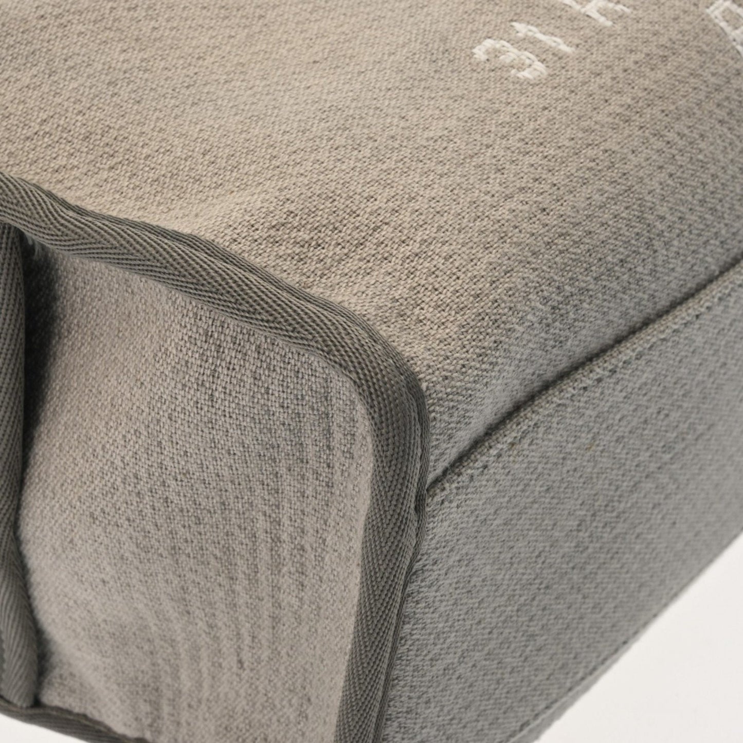 Chanel Sac Deauville en toile gris