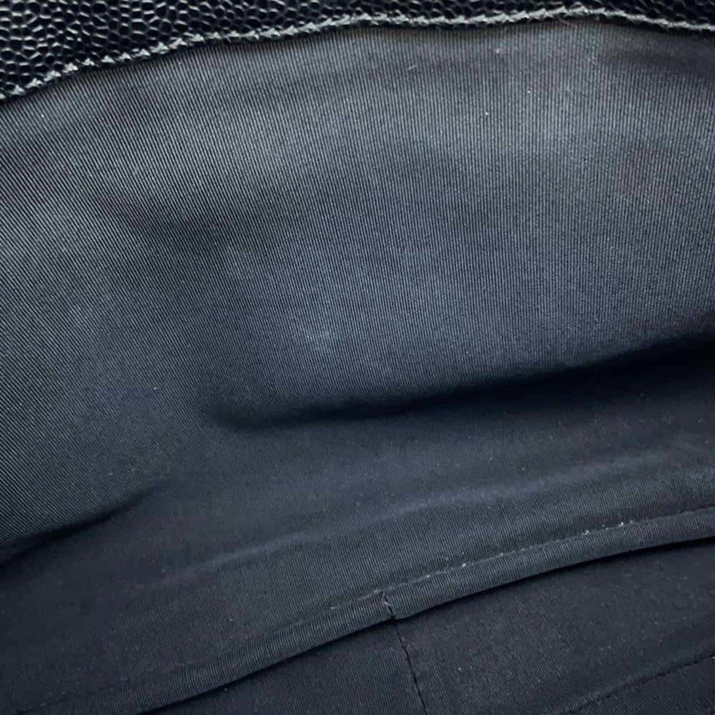 Chanel Sac GST en cuir caviar noir