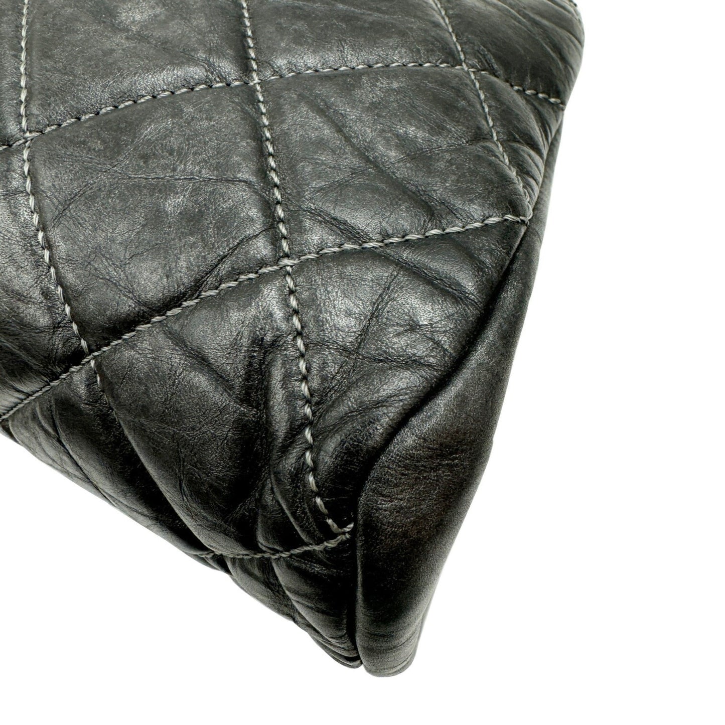 Chanel Sac Mademoiselle en cuir gris