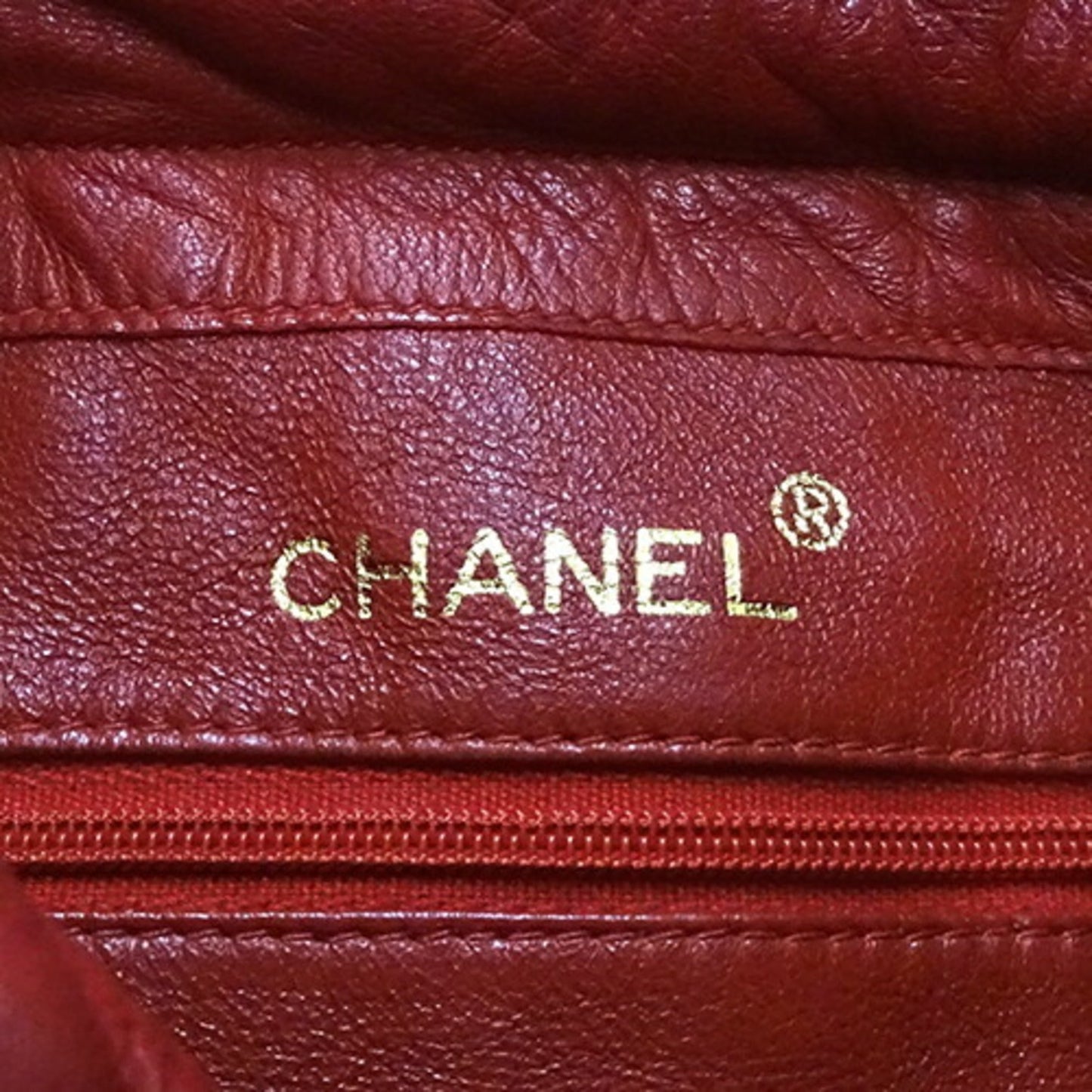 Chanel Sac Bucket en cuir rouge