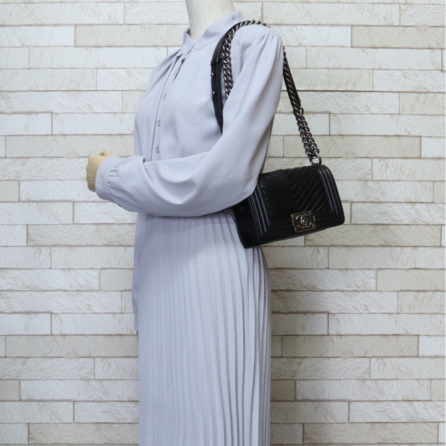Chanel Sac Boy en cuir noir
