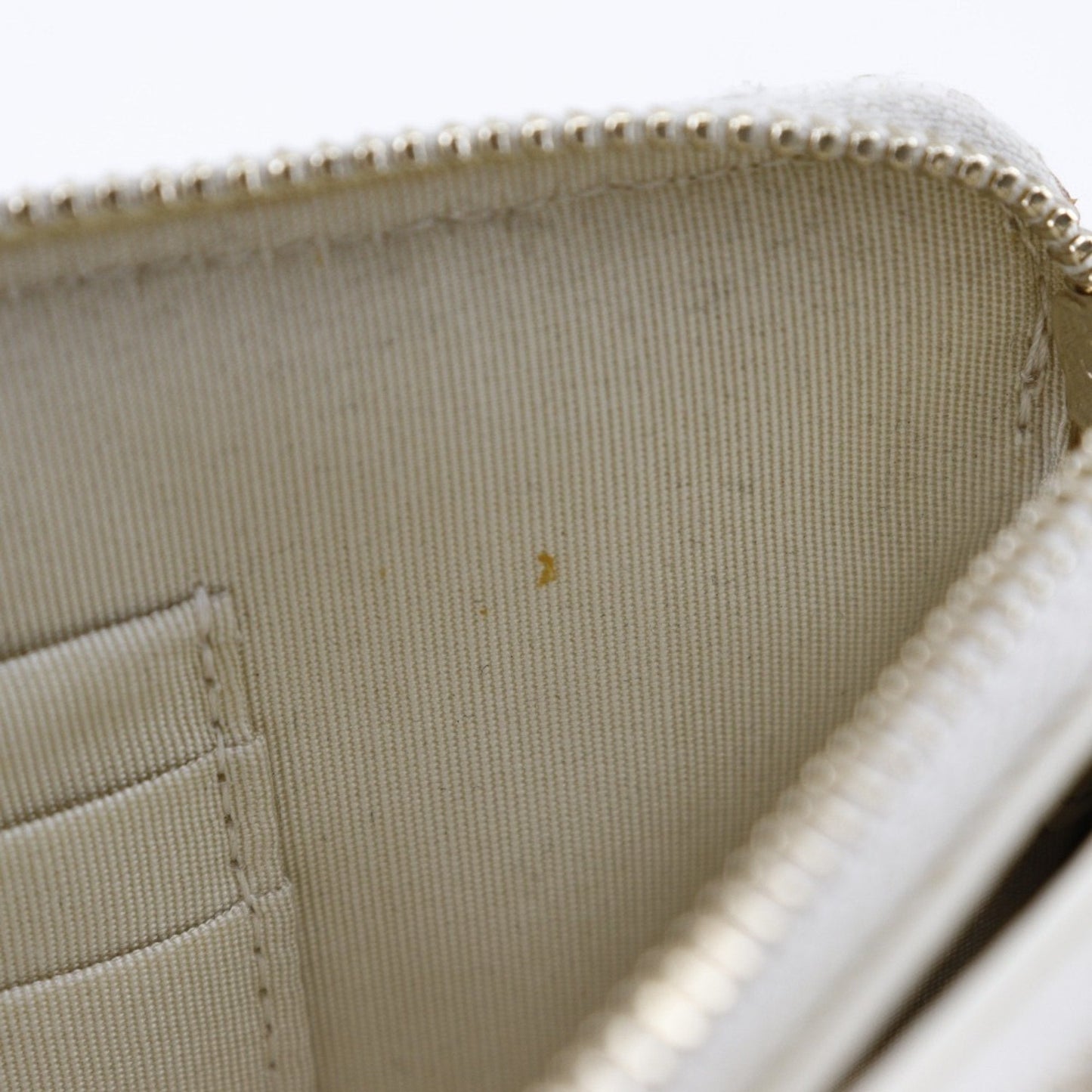 Chanel Sac Deauville en tweed blanc