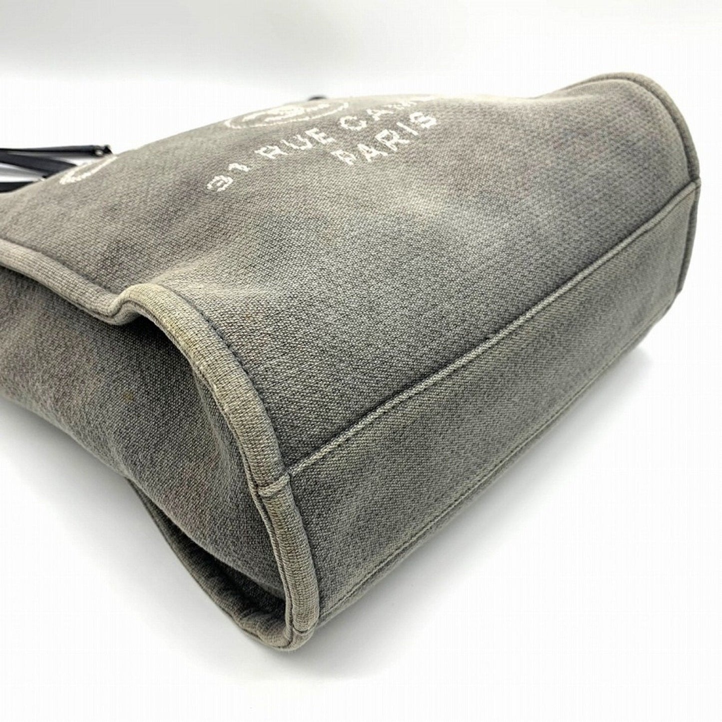Chanel Sac Deauville en toile gris
