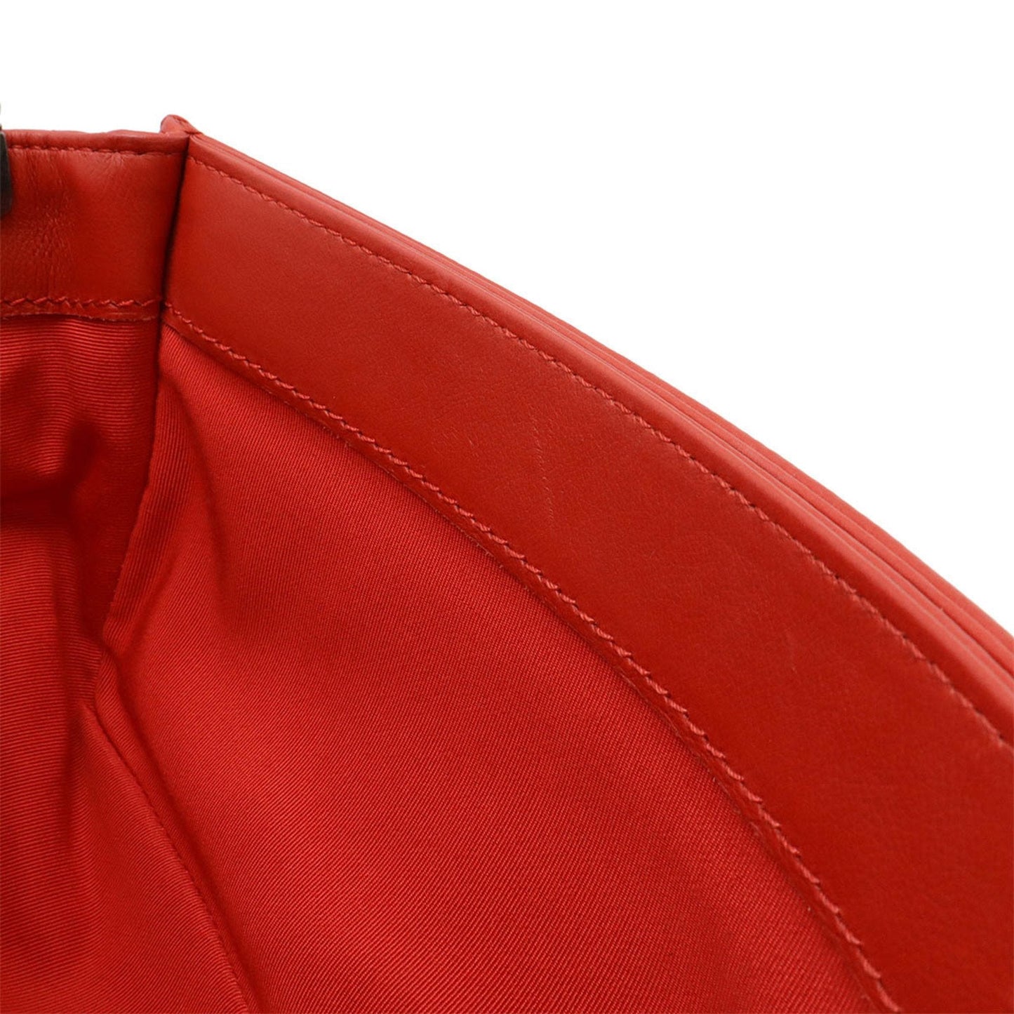 Chanel Sac Boy en cuir rouge