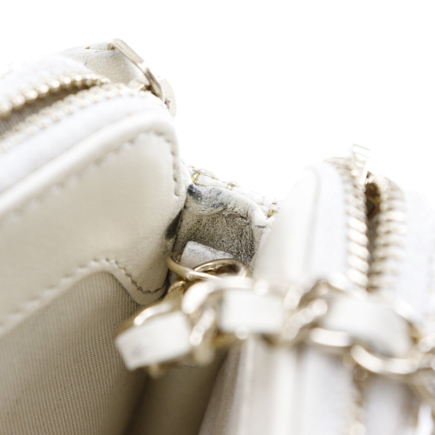 Chanel Sac Deauville en tweed blanc