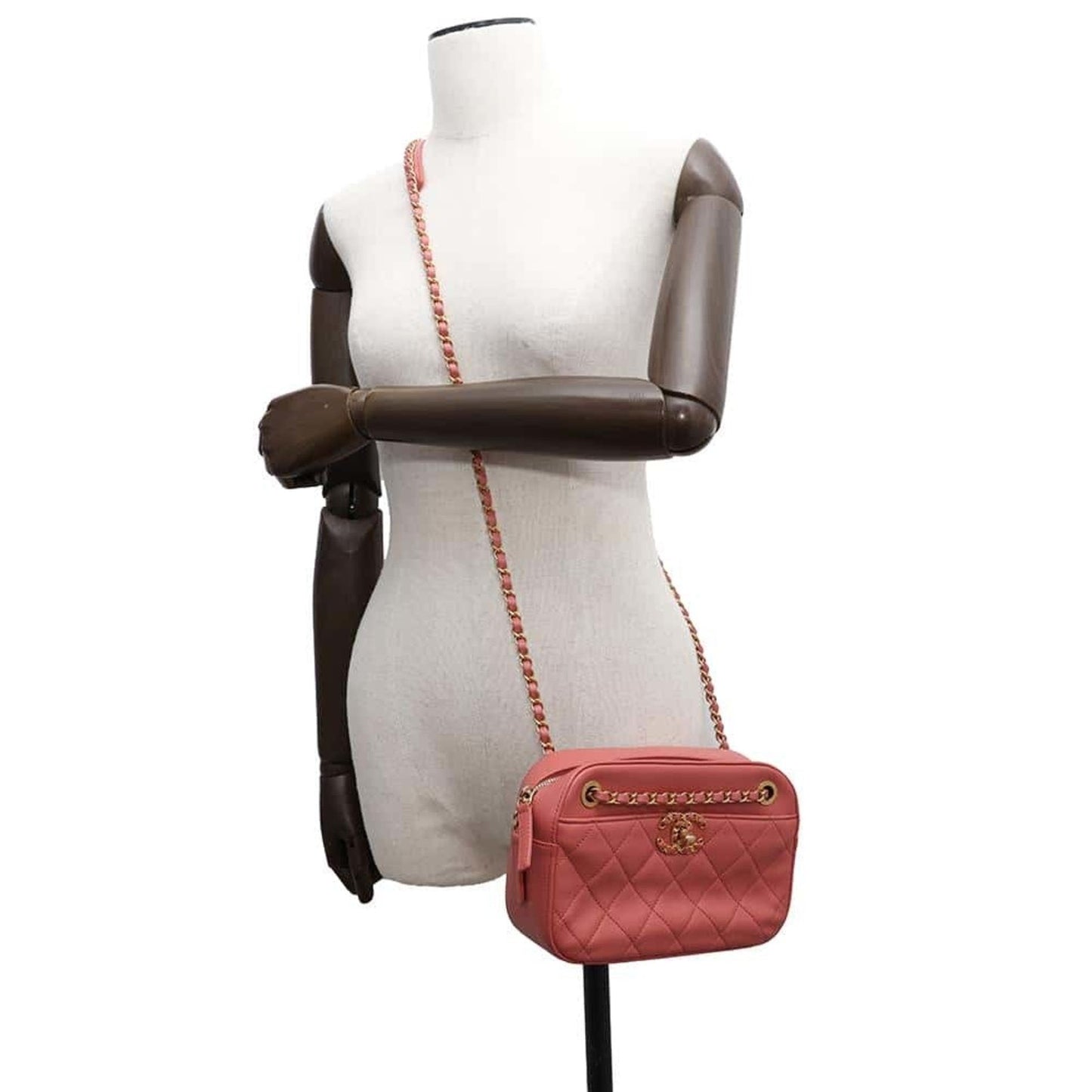 Chanel Sac Camera en cuir rose