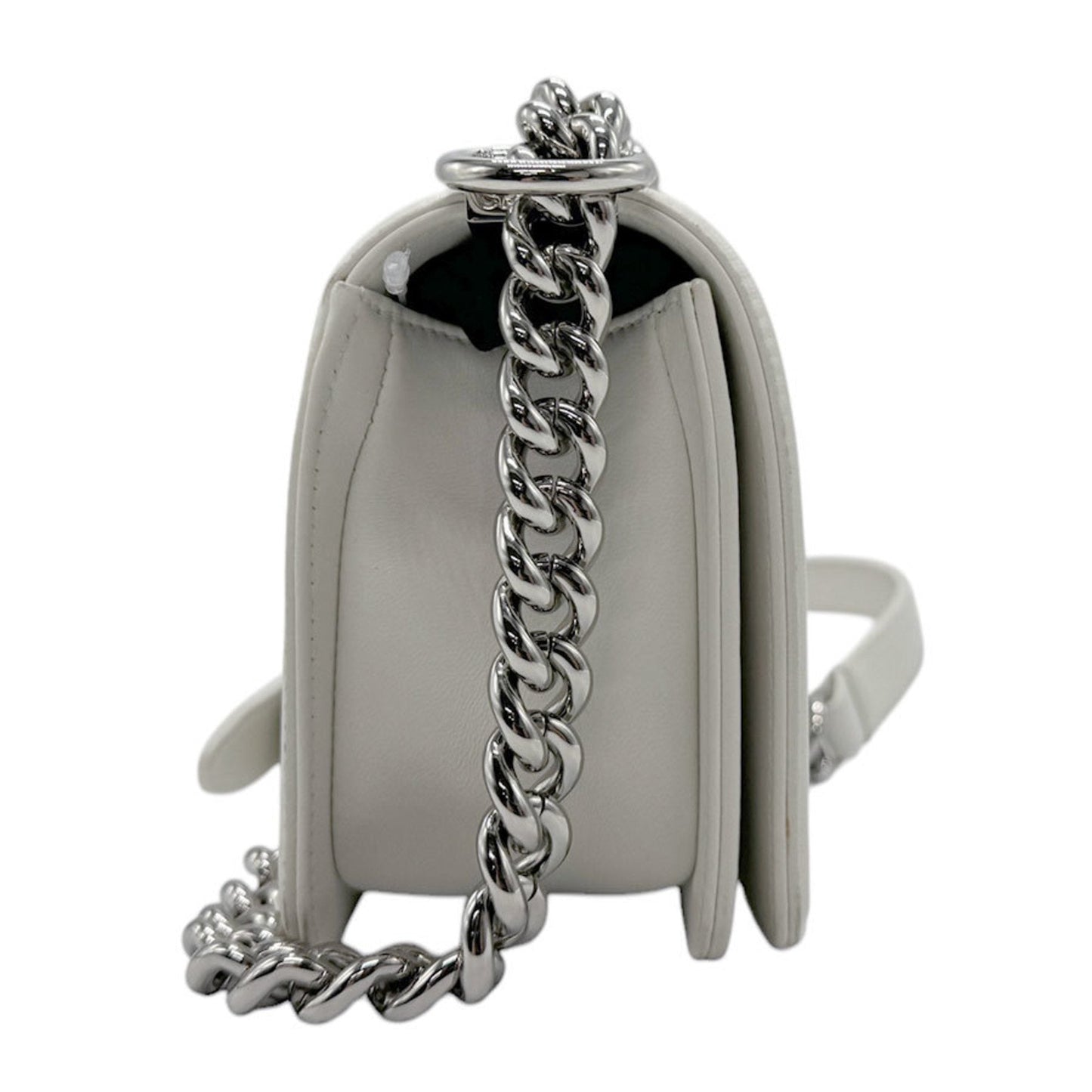Chanel Sac Boy en cuir argent
