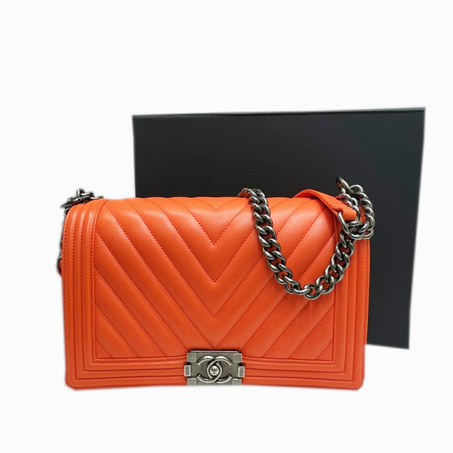 Chanel Sac Boy en cuir orange