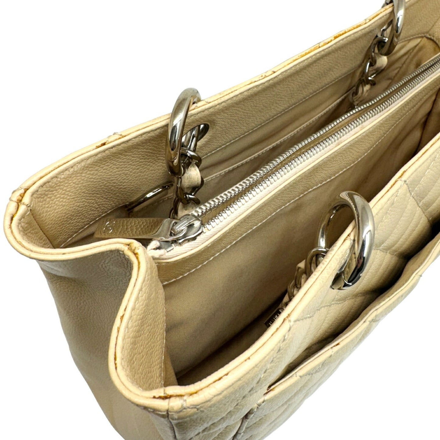 Chanel Sac GST en cuir caviar beige