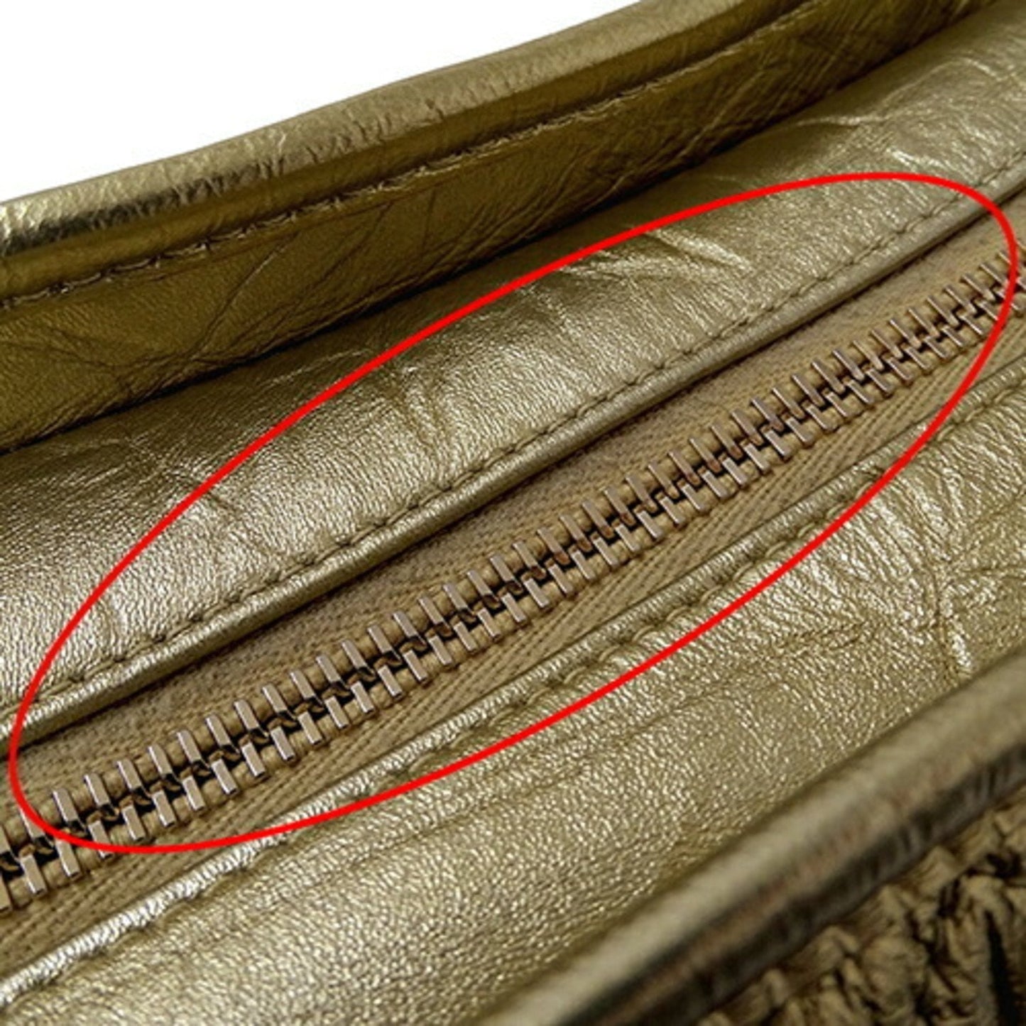 Chanel Sac Gabrielle en cuir dor