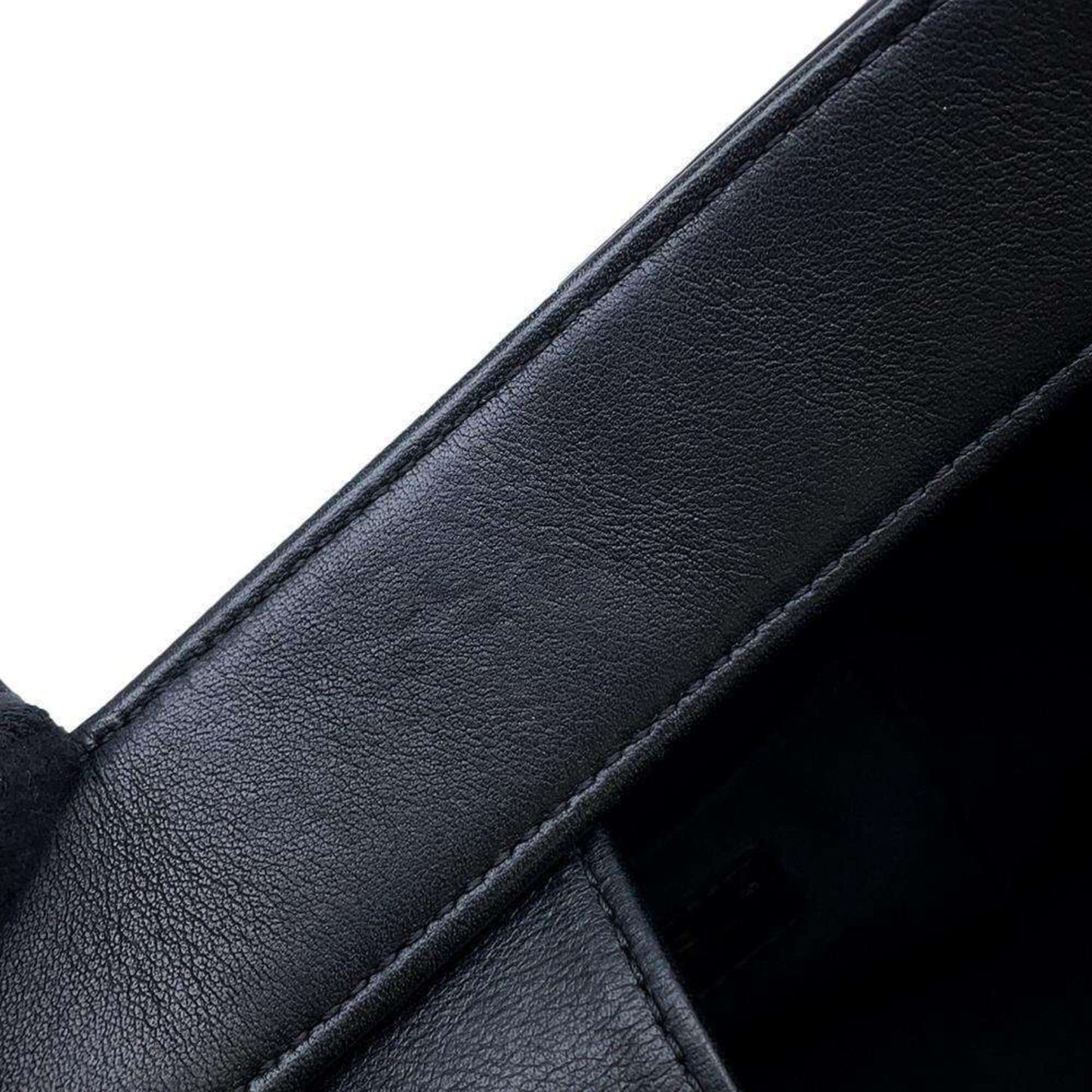 Chanel Sac Boy en cuir noir