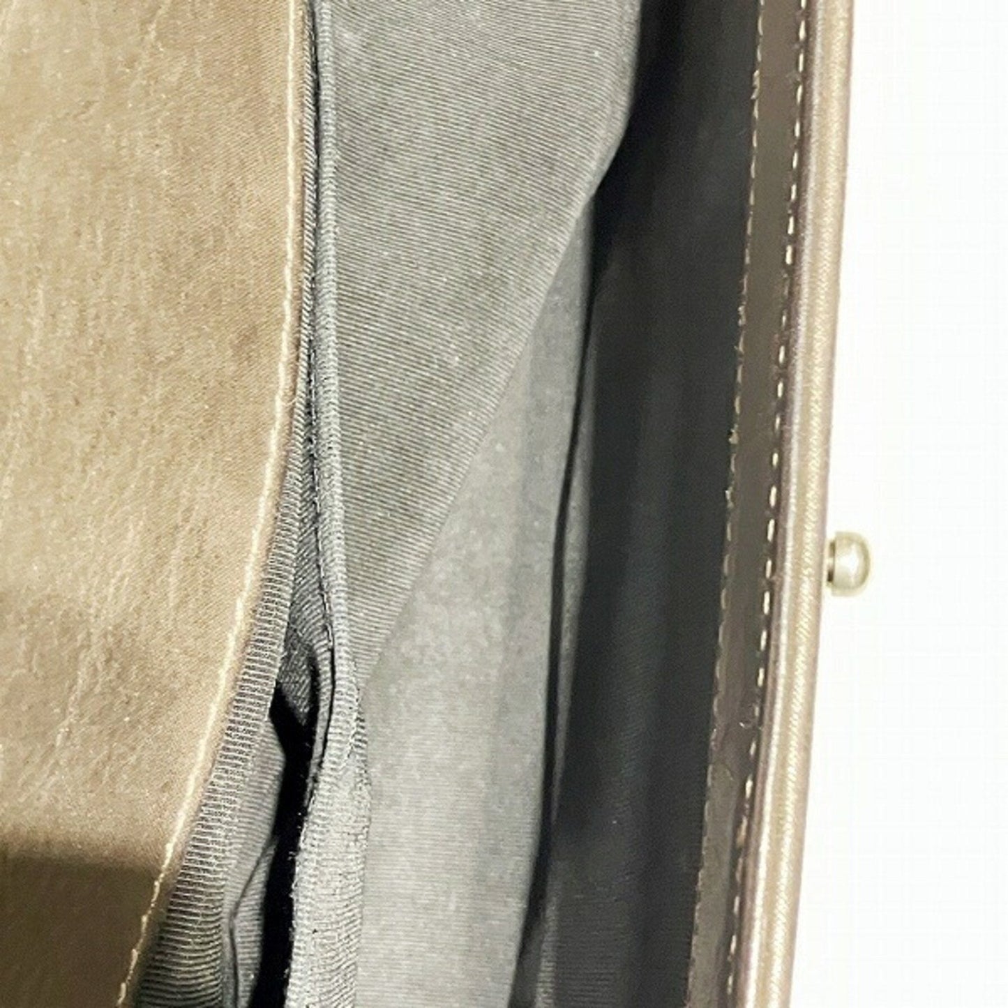 Chanel Sac Boy en cuir dor
