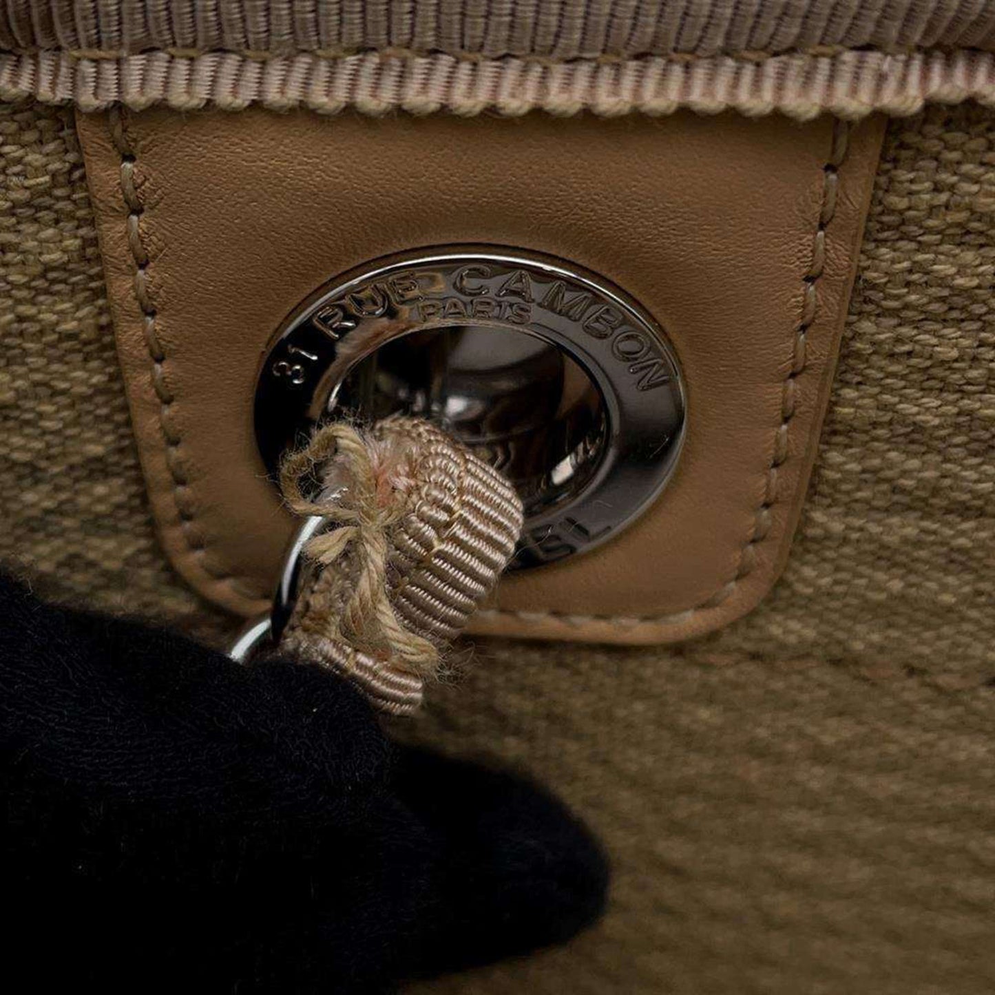 Chanel Sac Deauville en toile beige