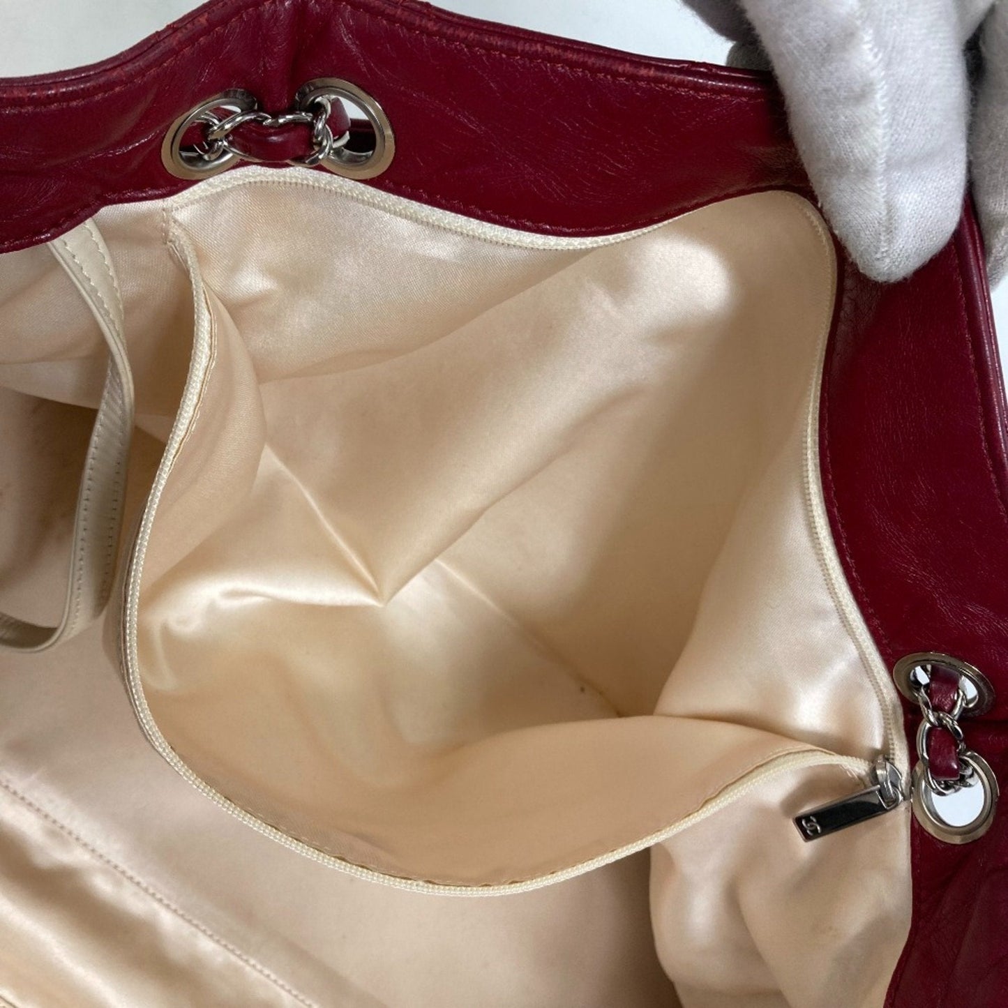 Chanel Sac Chain Tote en cuir rouge
