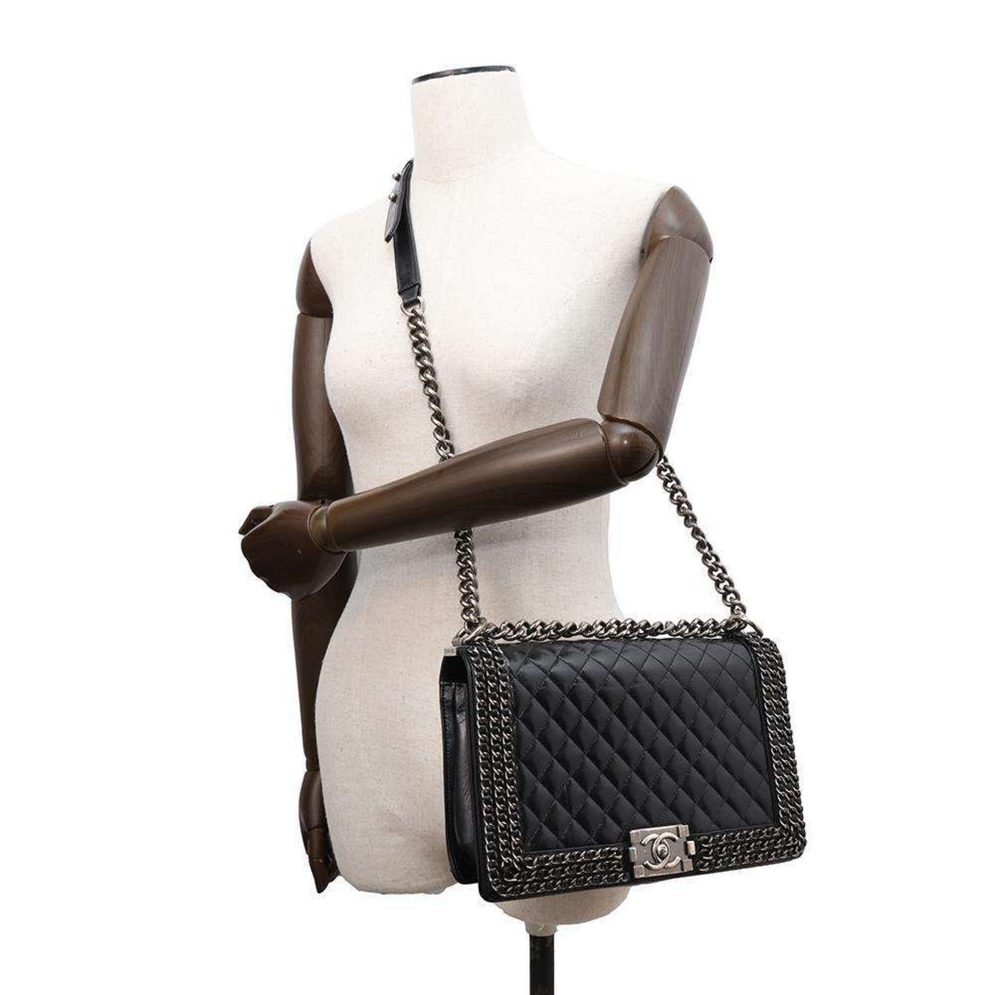 Chanel Sac Boy en cuir noir