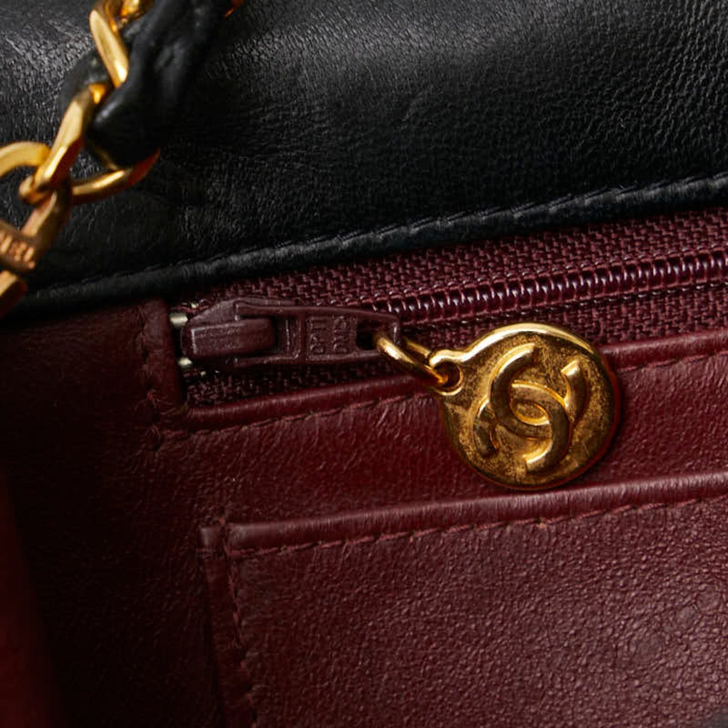 Chanel Sac Diana en cuir noir