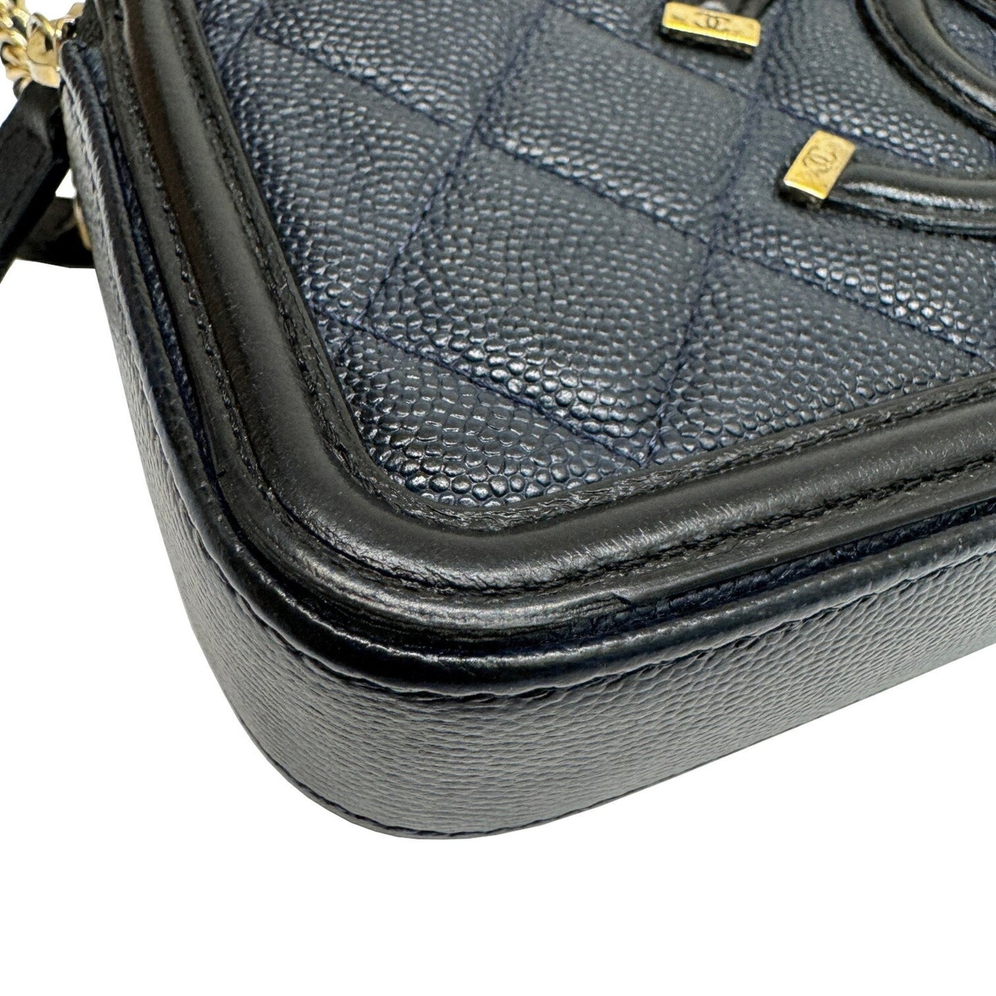 Chanel Sac Filigree en cuir caviar noir