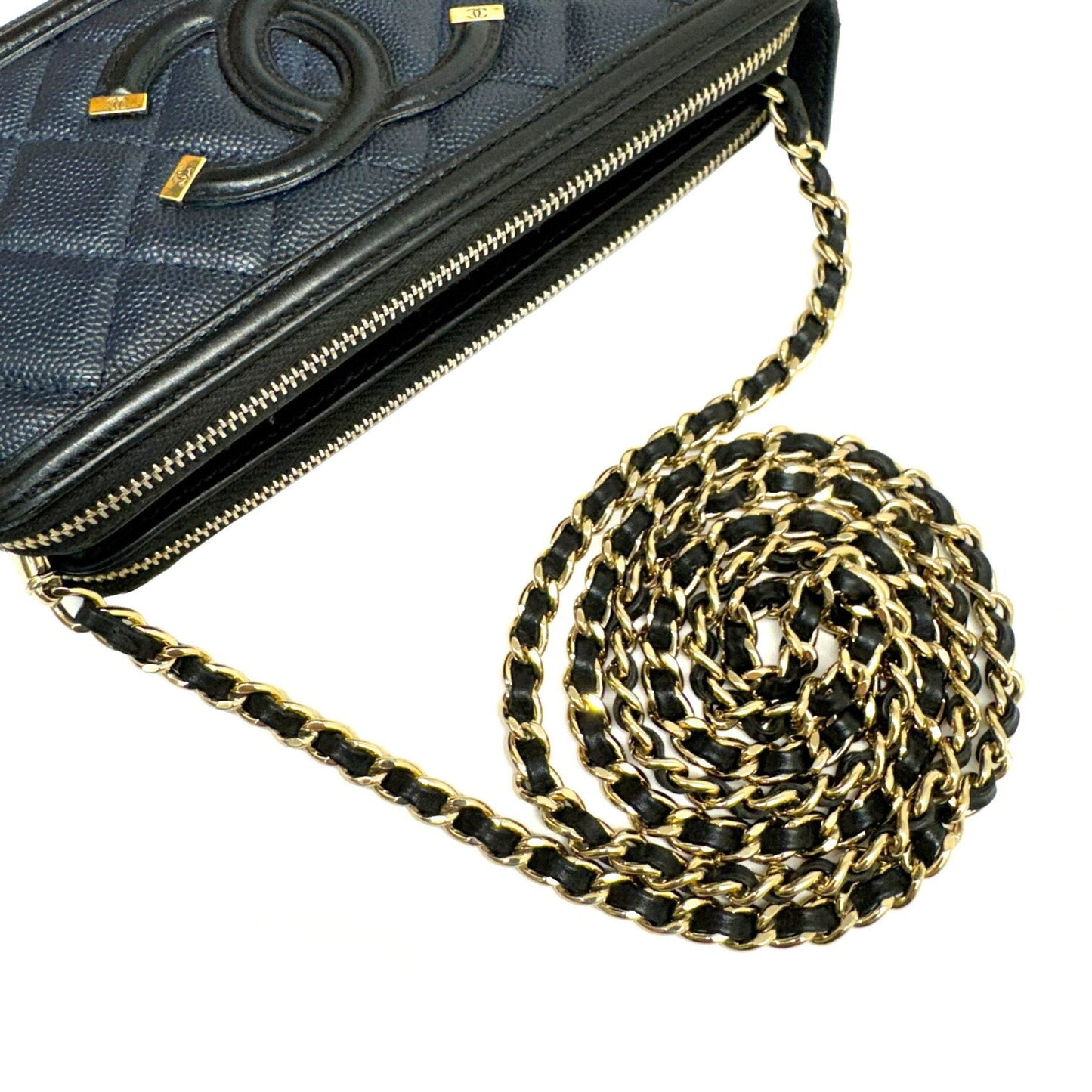 Chanel Sac Filigree en cuir caviar noir