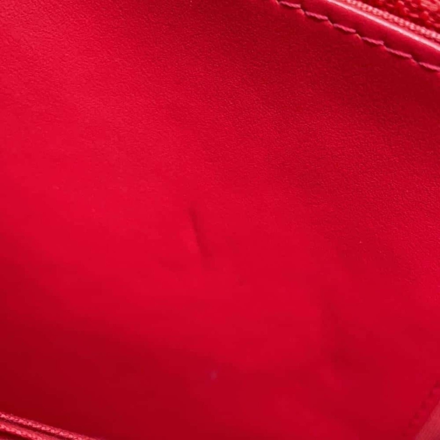 Chanel Sac Boy en cuir caviar rouge