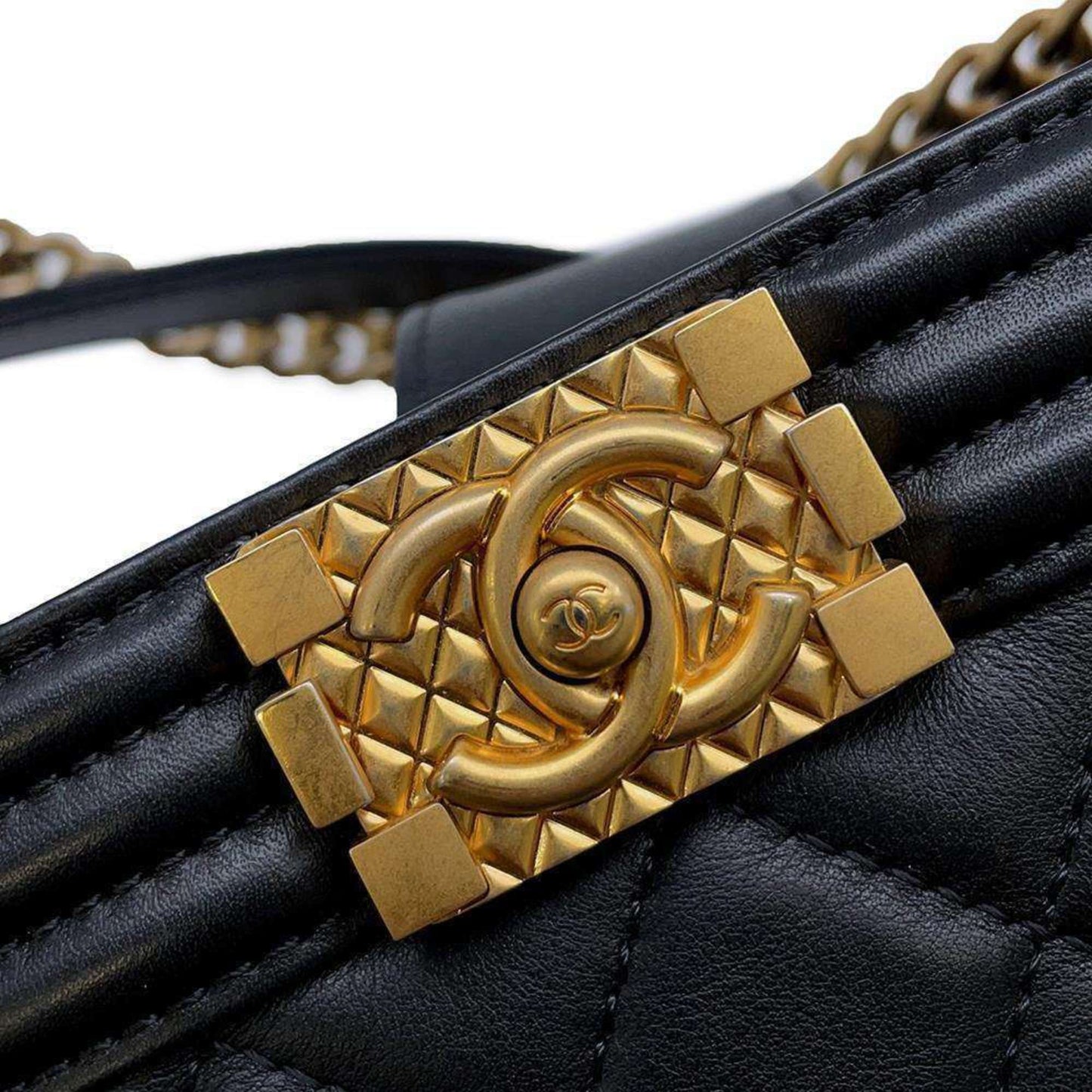 Chanel Sac Boy en cuir noir