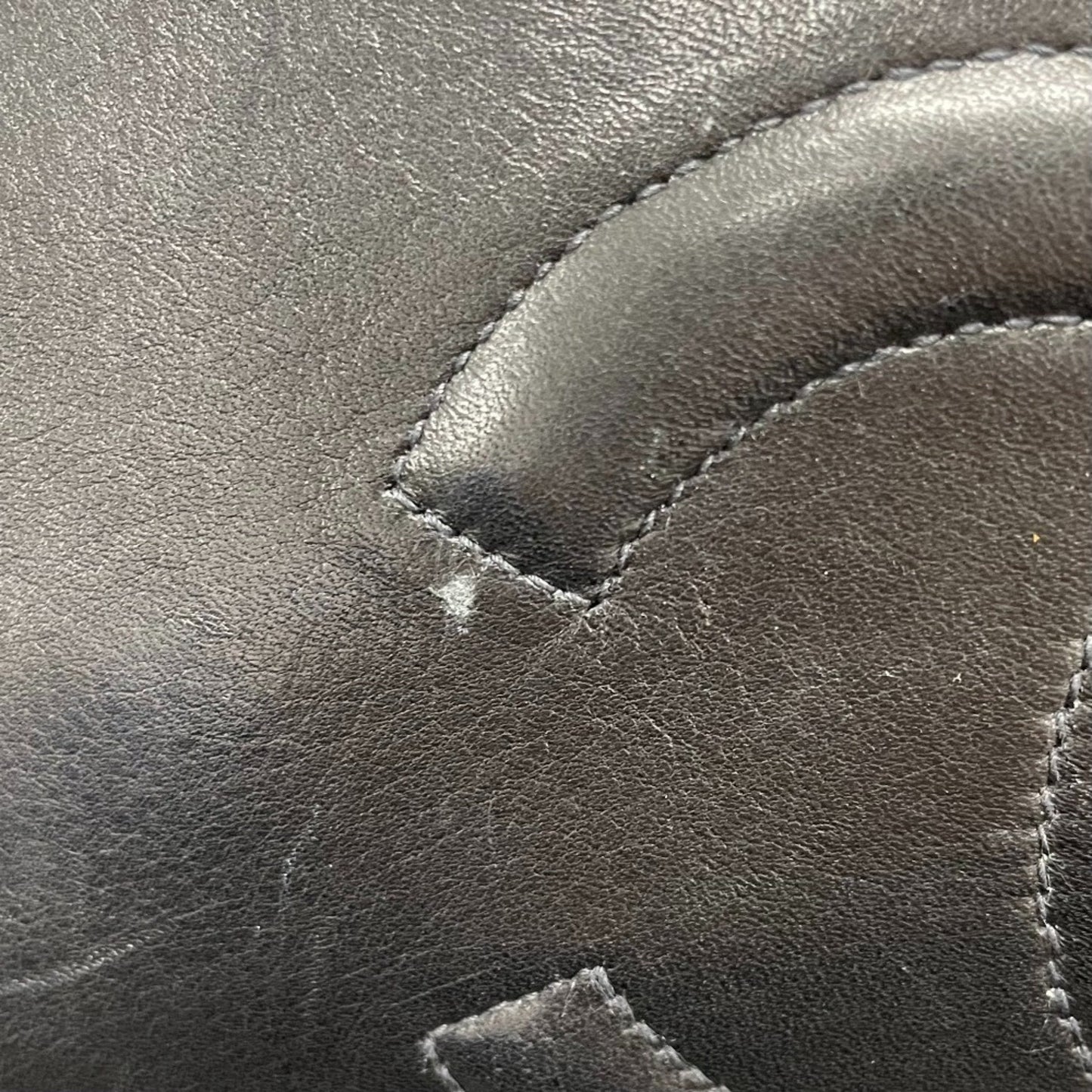 Chanel Sac Single Flap en cuir noir