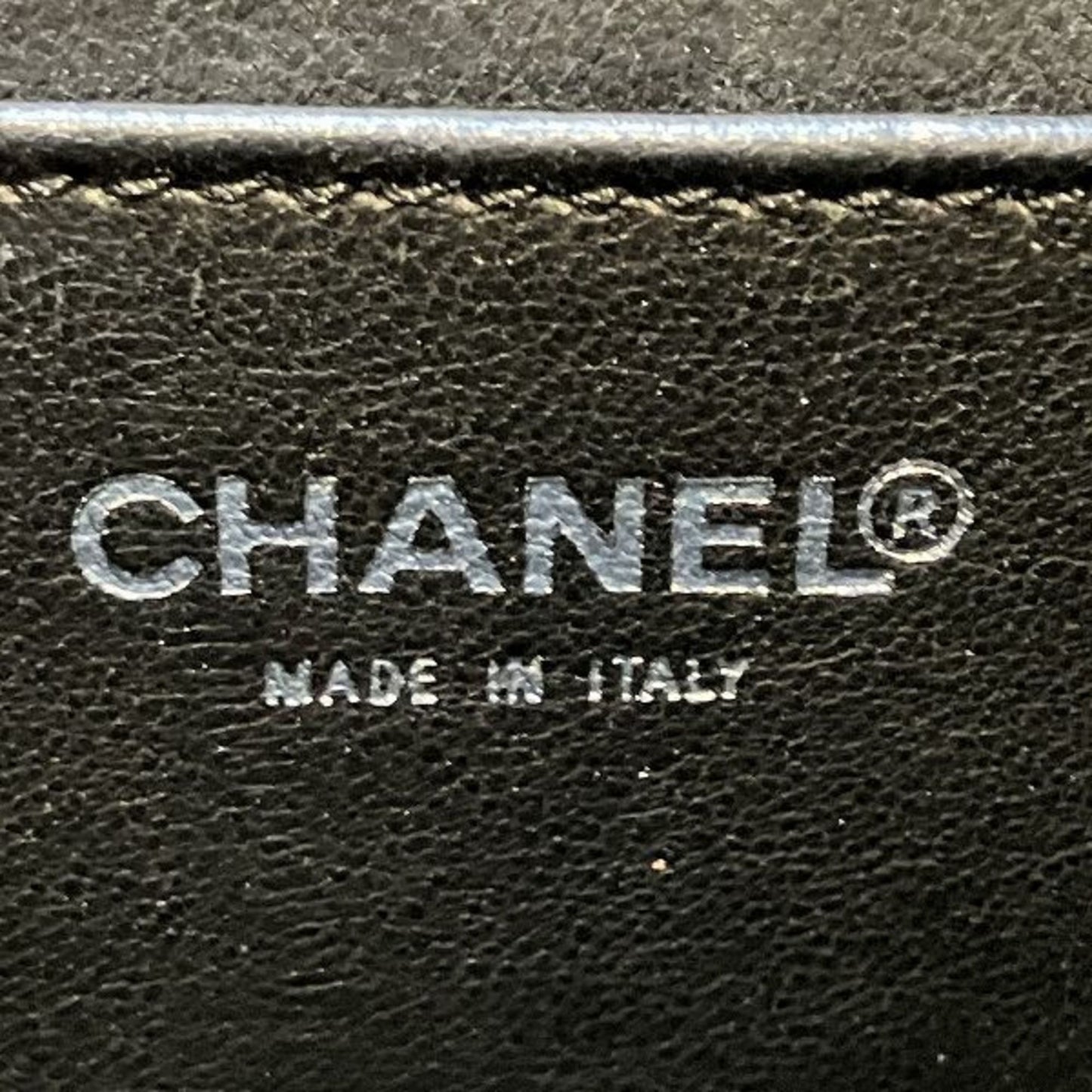 Chanel Sac Mademoiselle en cuir verni noir