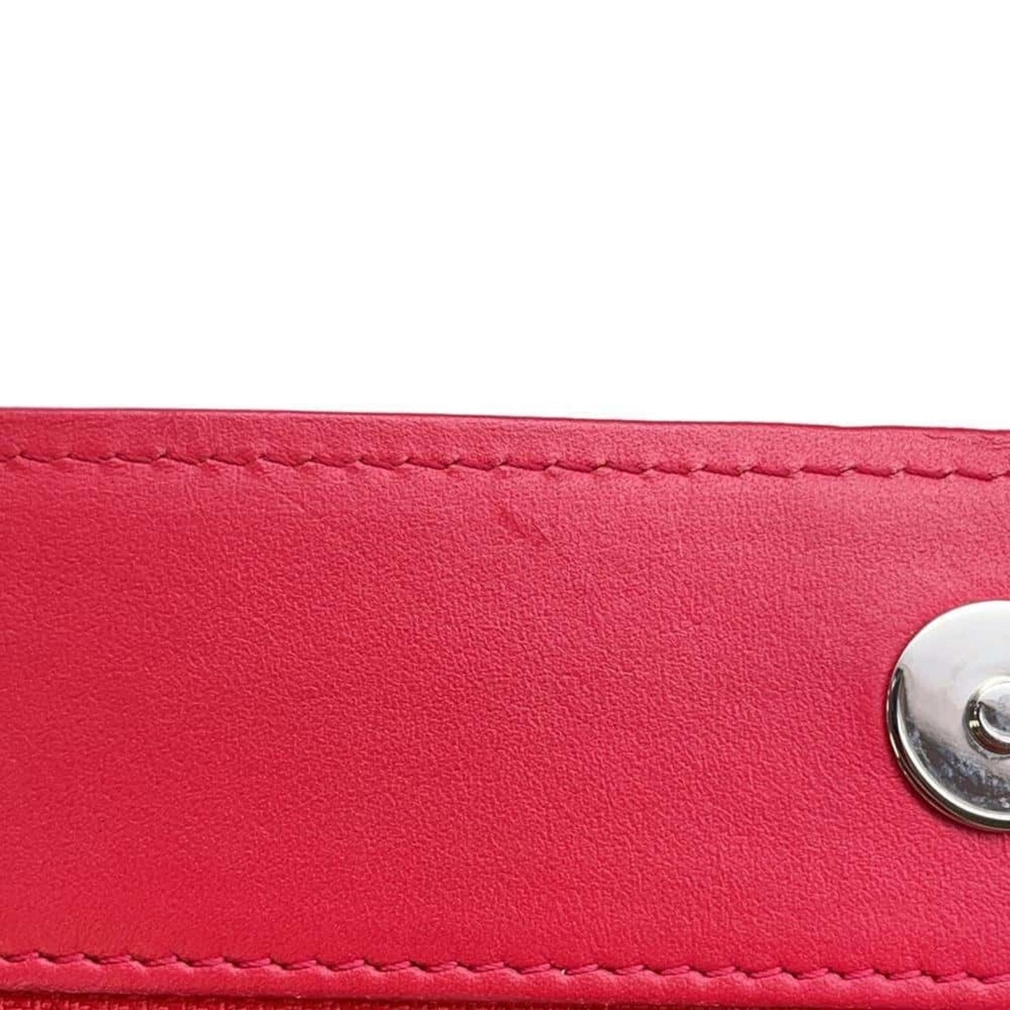 Chanel Sac Boy en cuir caviar rouge