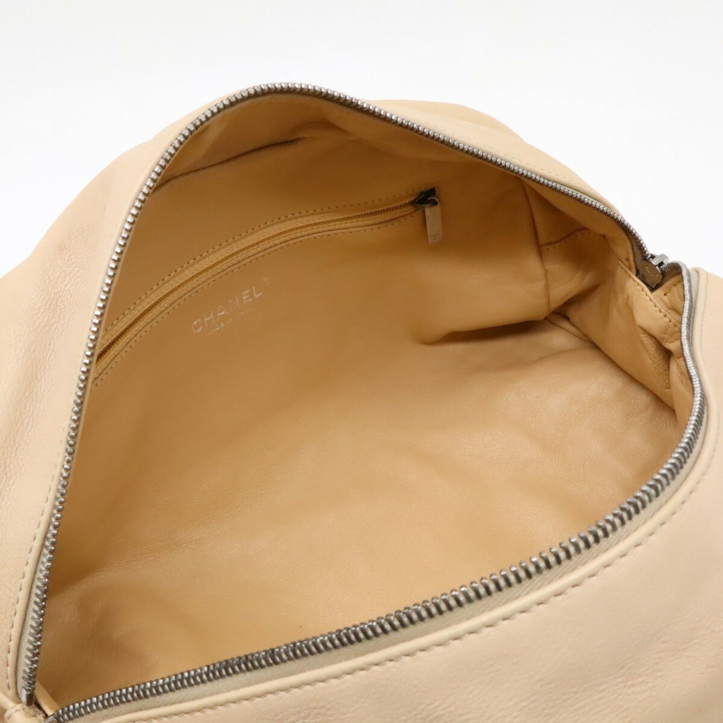 Chanel Sac Luxury Line en cuir beige
