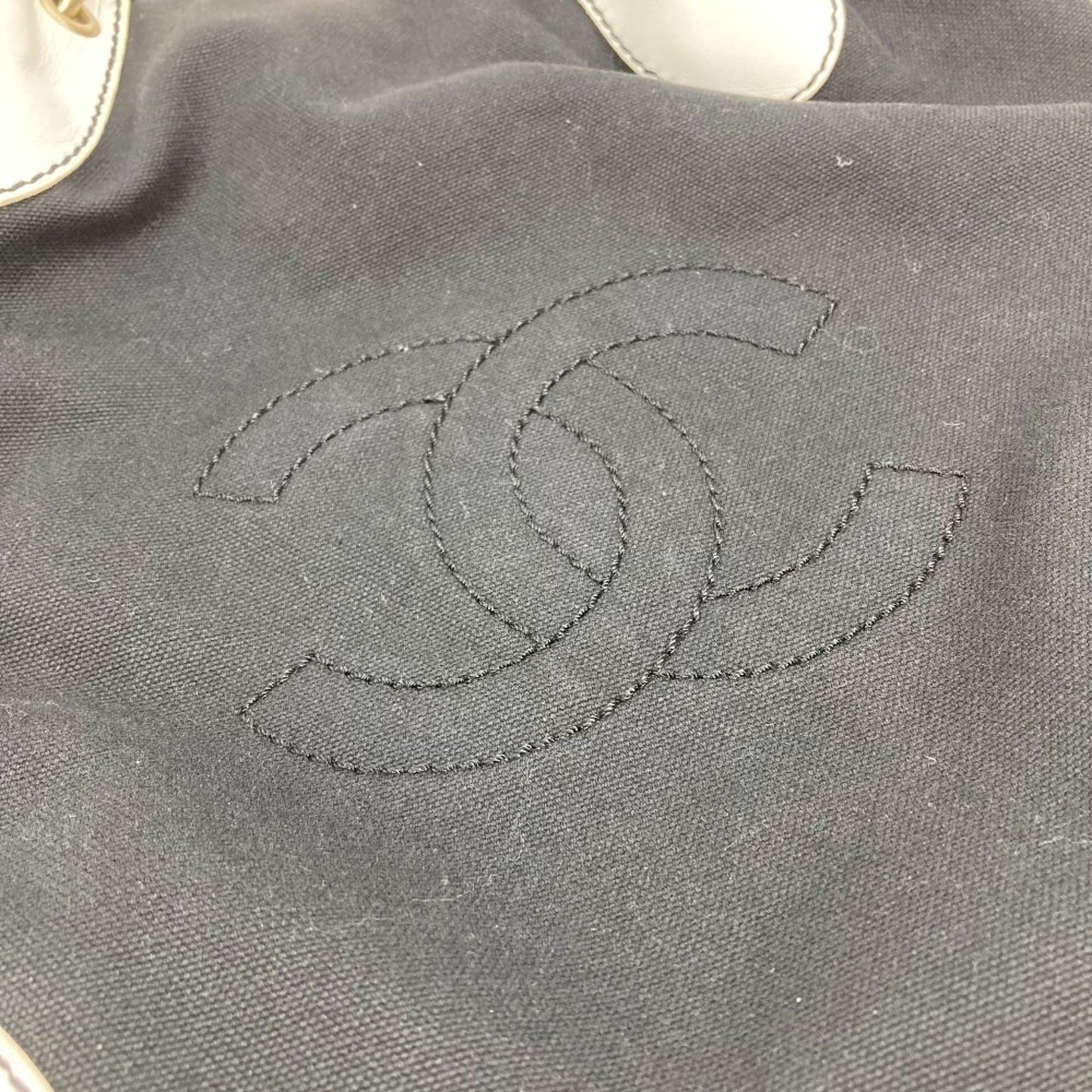Chanel Sac Chain Tote en toile noir