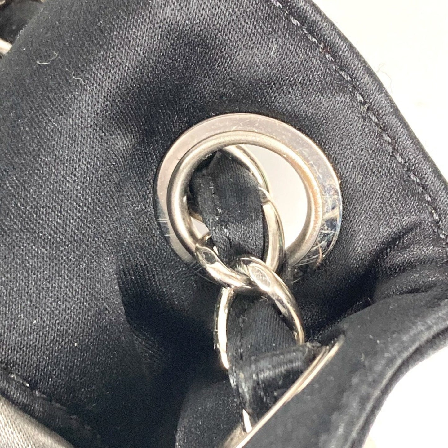 Chanel Sac Cabas en satin noir