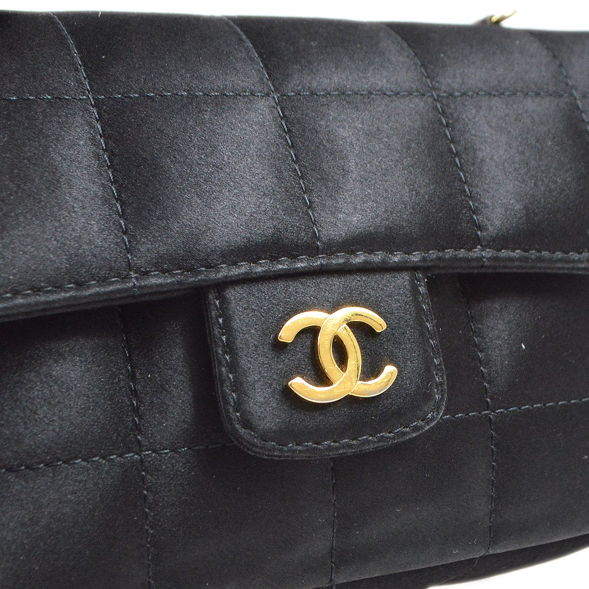 CHANEL 2009-2010 Camellia Choco Bar Single Chain Shoulder Bag Black Satin