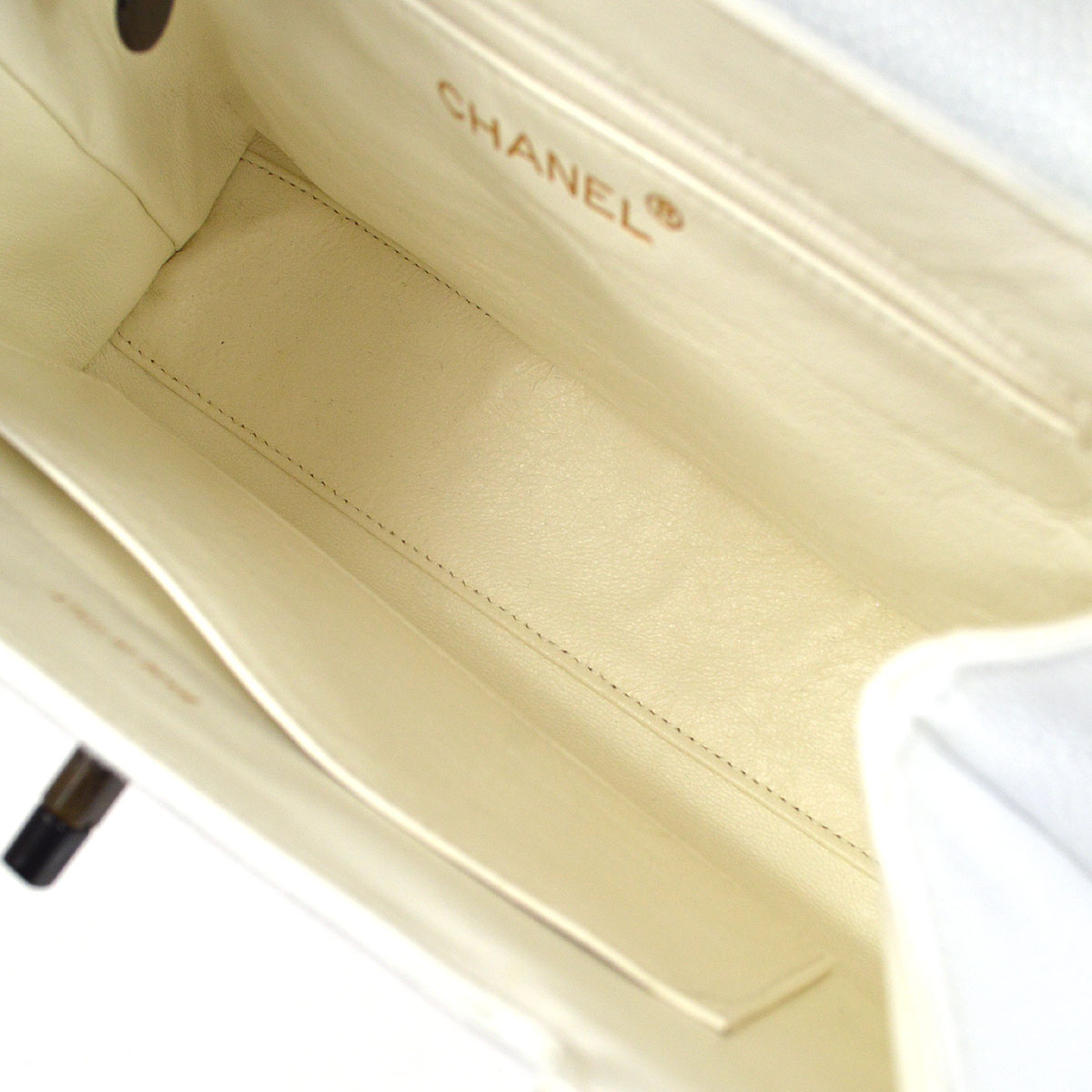 CHANEL 1997-1999 Handbag White Caviar