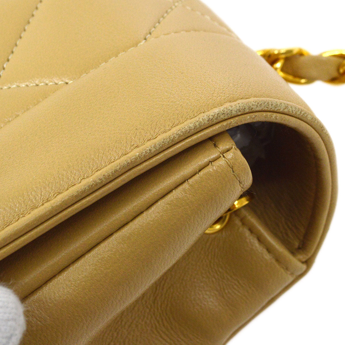 CHANEL 1986-1988 Beige Lambskin Border Flap Medium