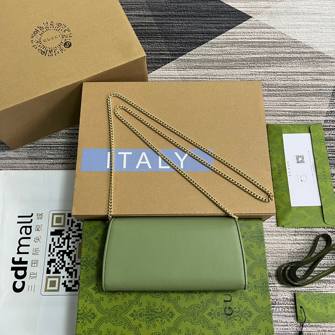 Gucci BLONDIE SHOULDER BAG 21 IN GREEN CALFSKIN GOLD HARDWARE