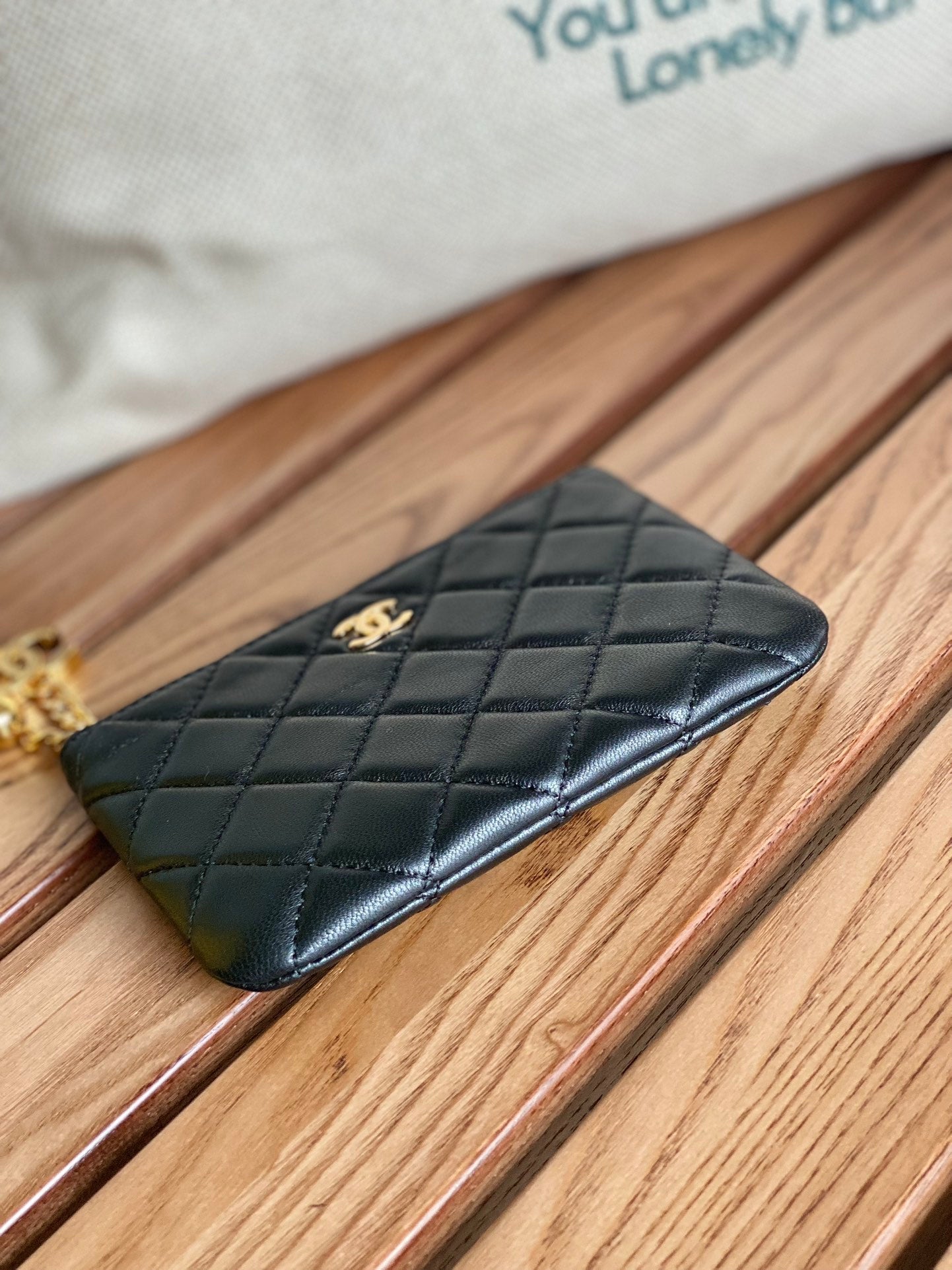 CHANEL zipped wallet 14cm black lambskin gold hardware