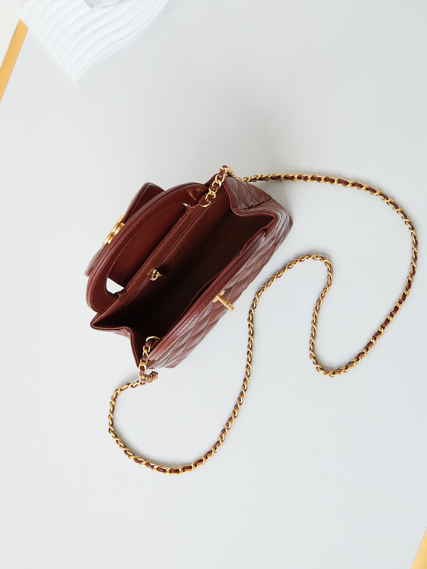 CHANEL 24a nano 19cm kelly shopper bag burgundy lambskin