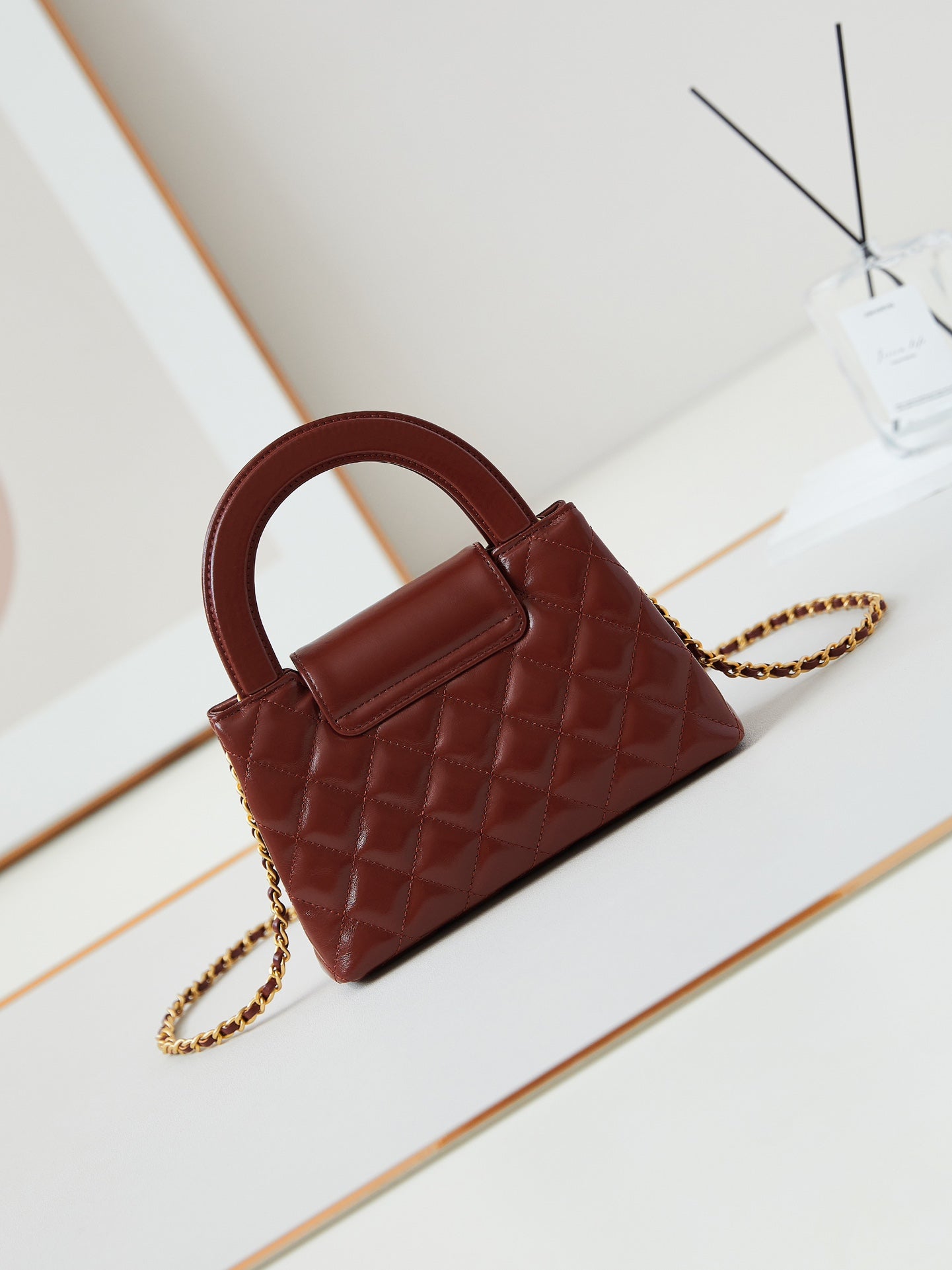 CHANEL 24a nano 19cm kelly shopper bag burgundy lambskin